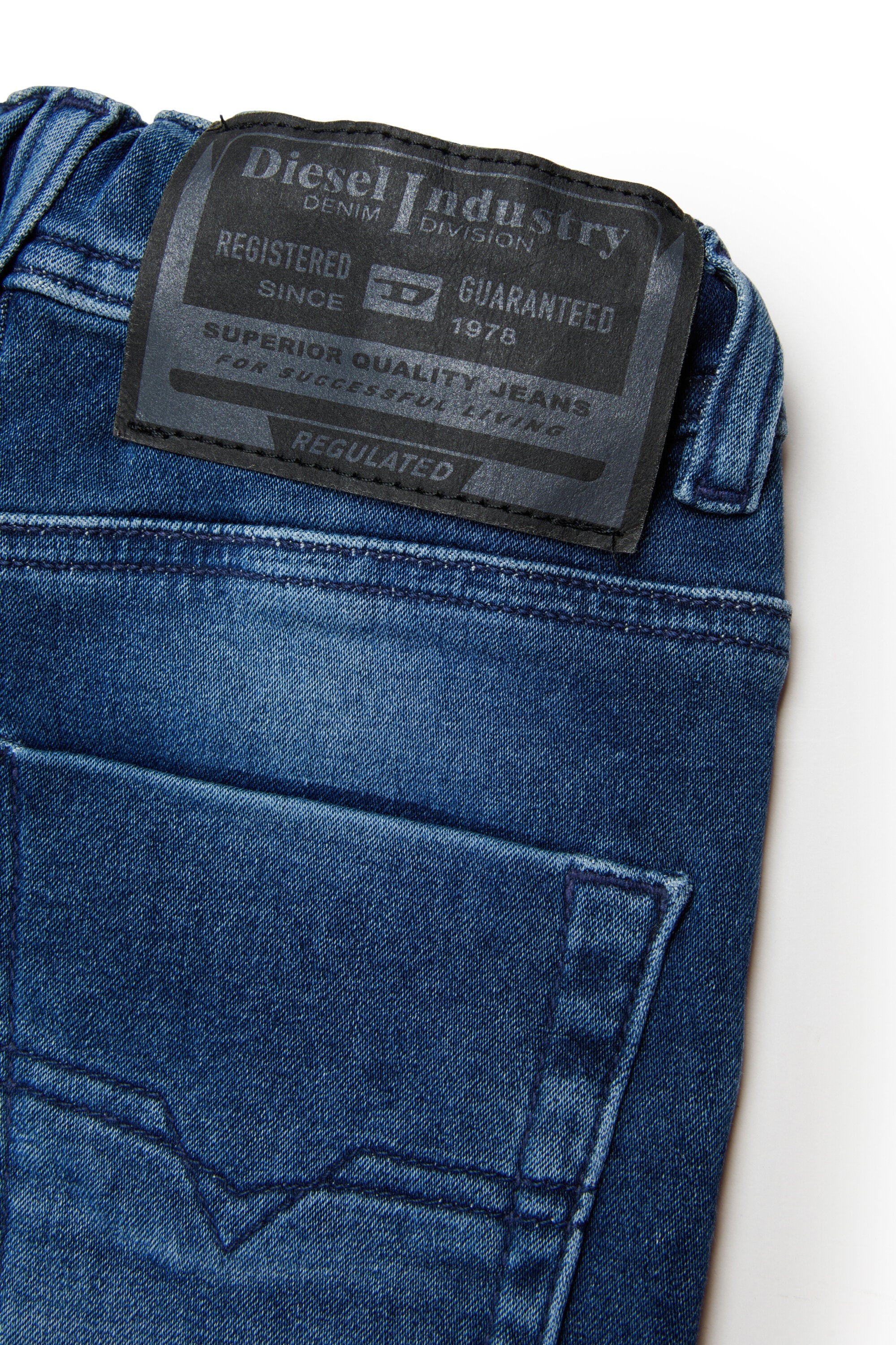 Pantalones cortos JoggJeans® azul oscuro con mallas