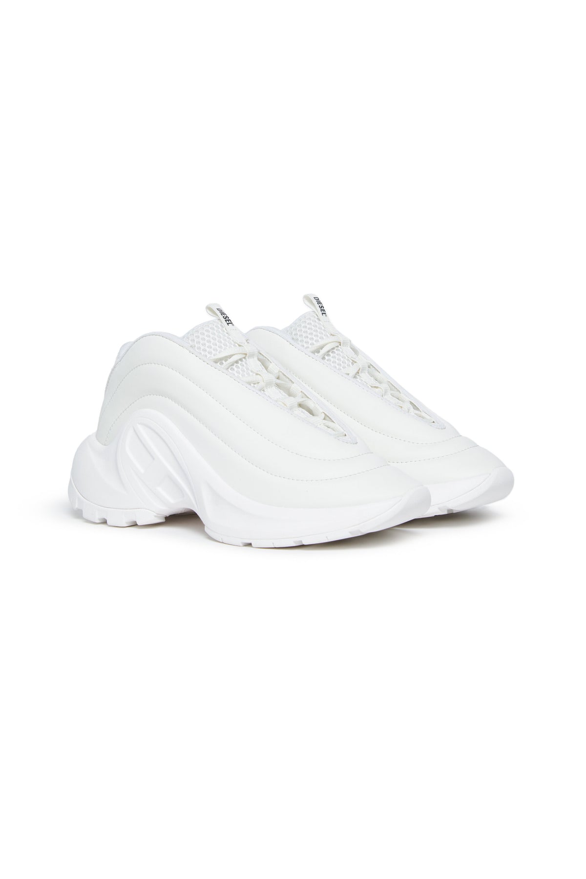 Mid D-Runner trainers branded with Oval D logo