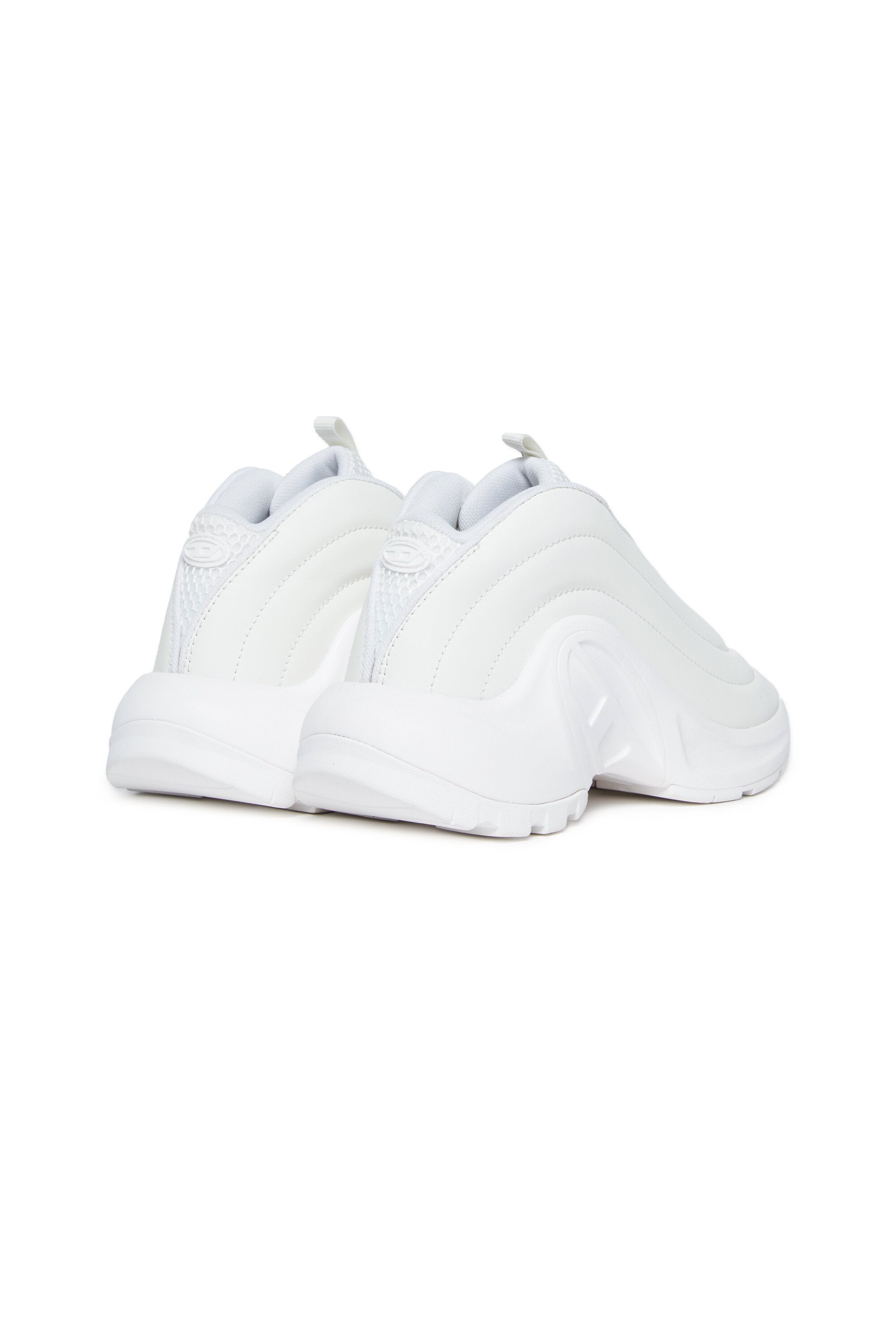 Mid D-Runner trainers branded with Oval D logo