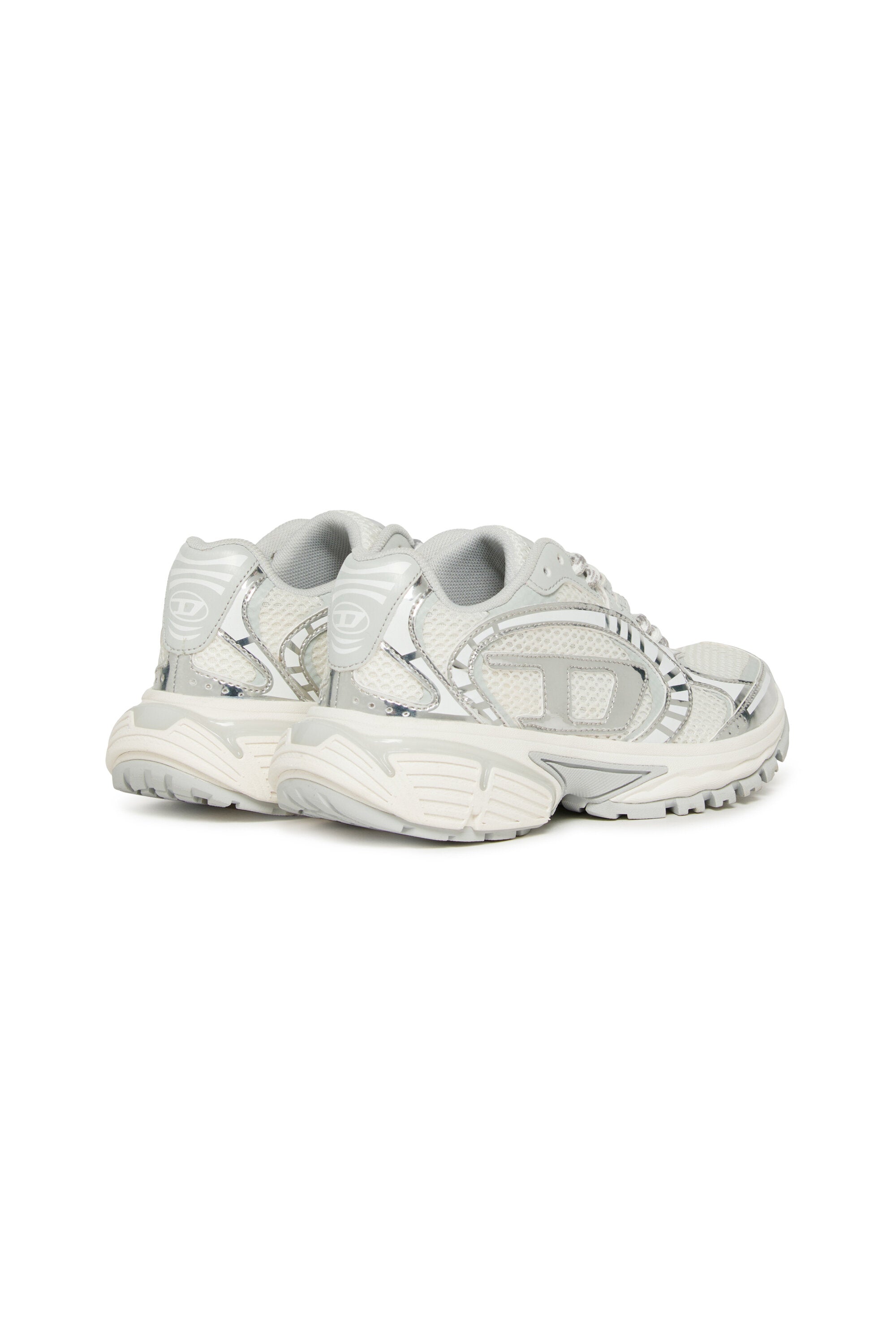 Zapatillas Pro V Dense con logotipo metálico
