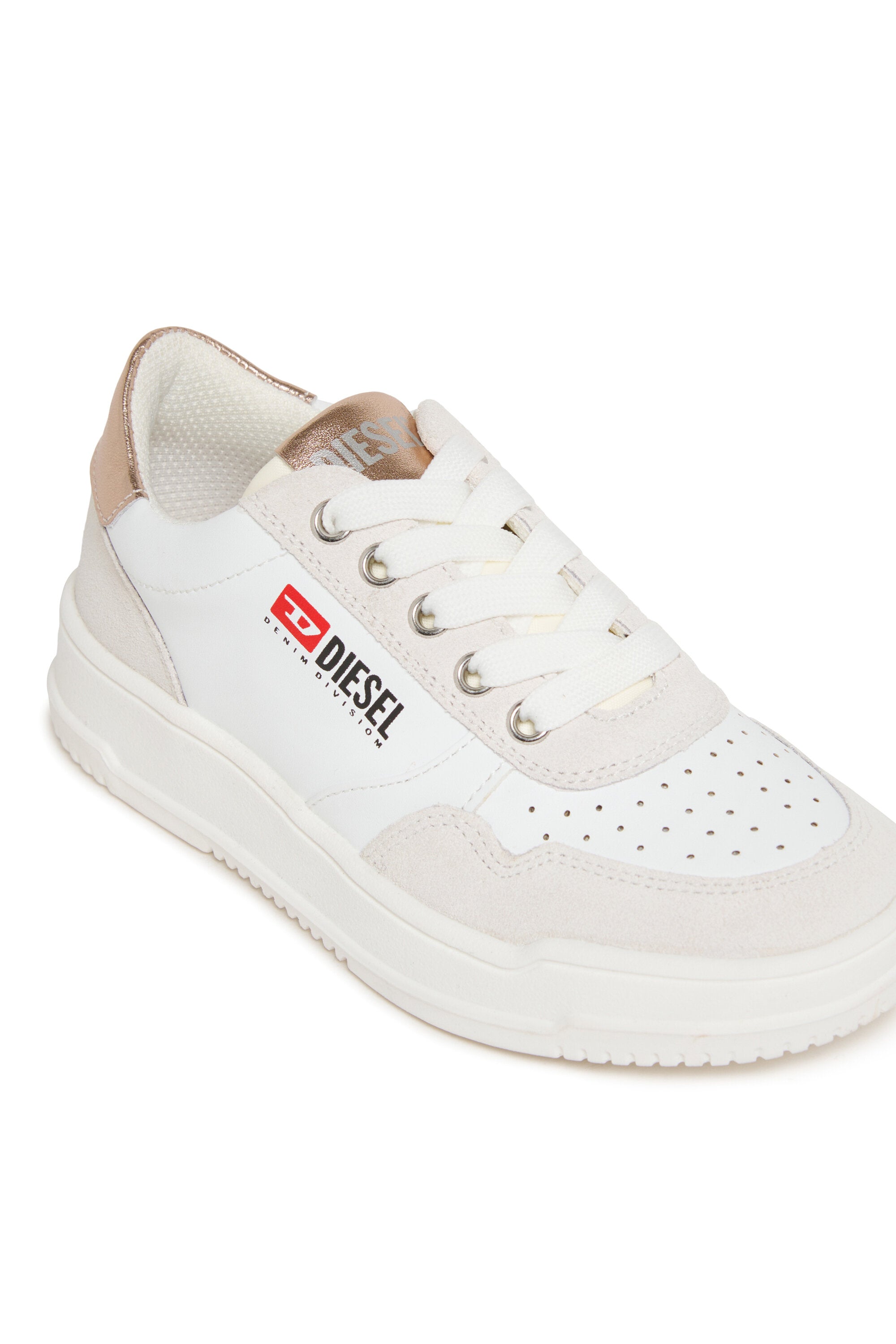 Sneakers with logo