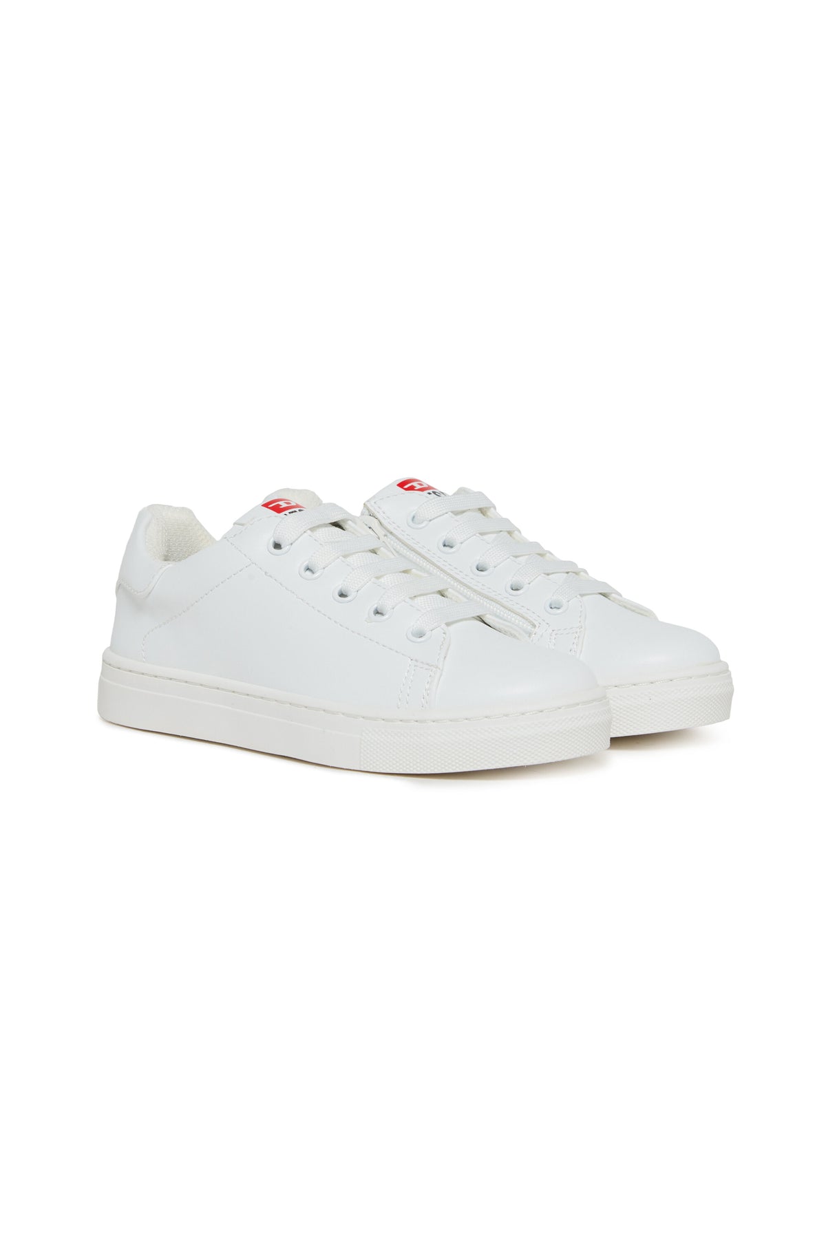 Sneakers with logo