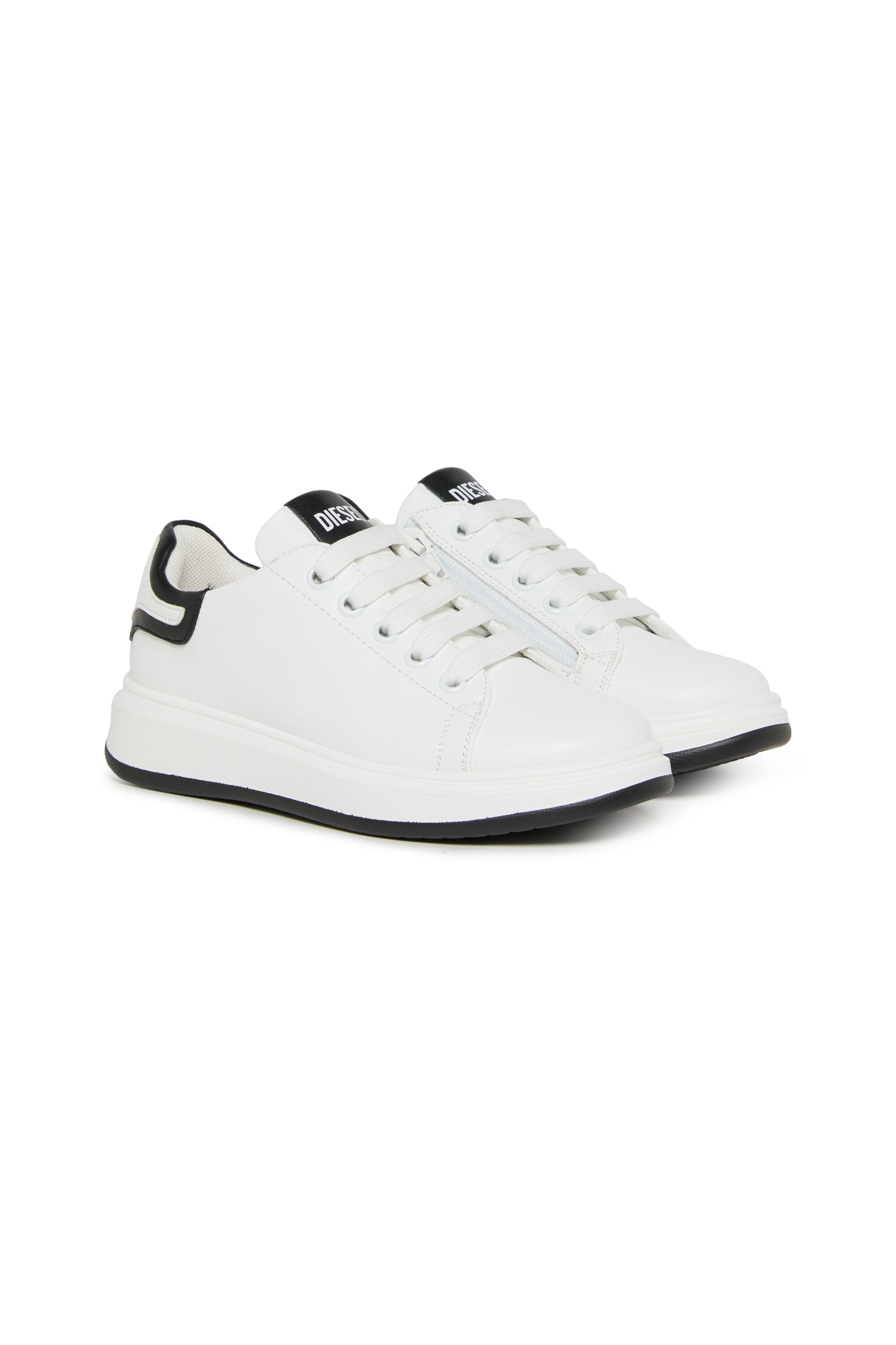 Sneakers with logo