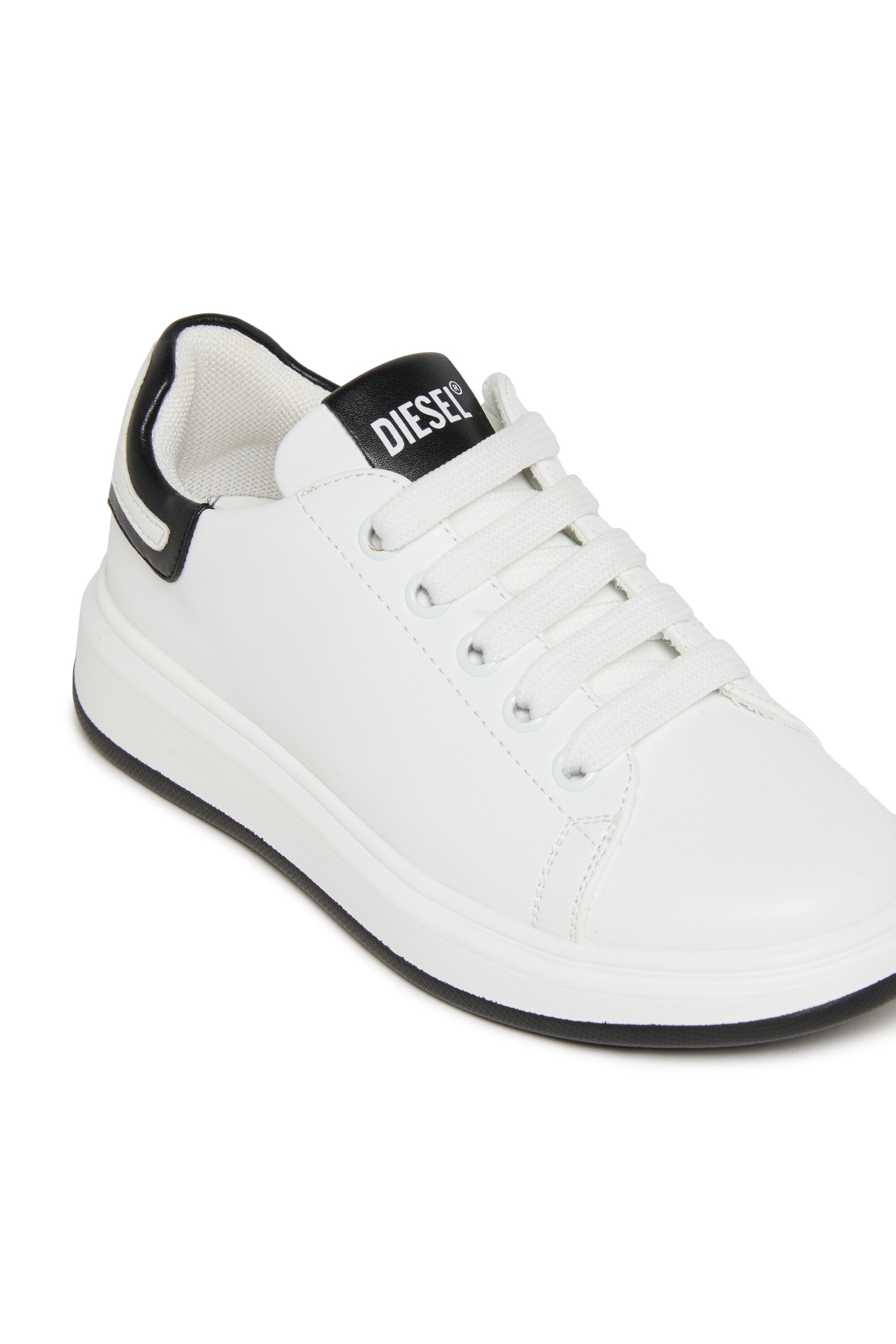 Zapatillas con logotipo