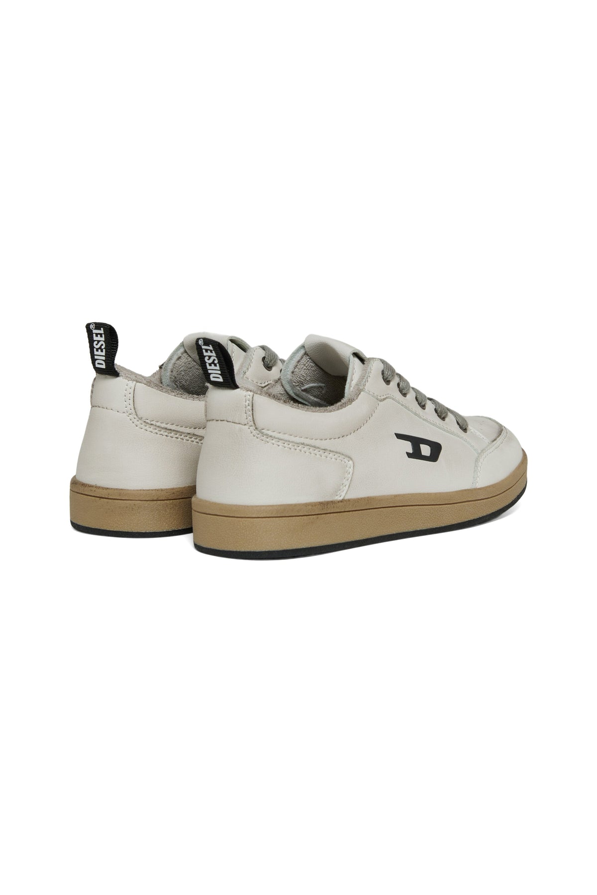 Sneakers with logo