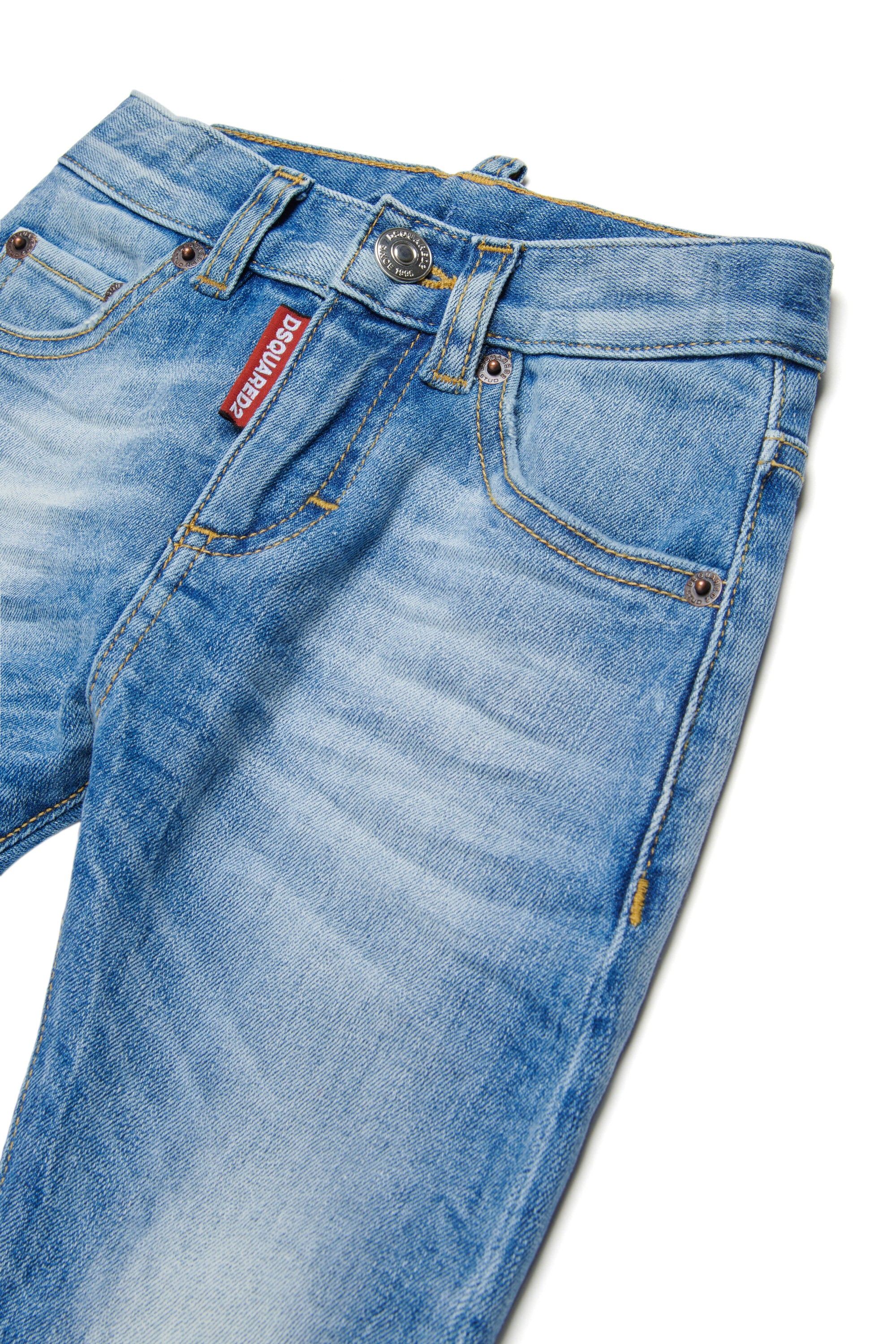 Vaqueros slim en tonos claros