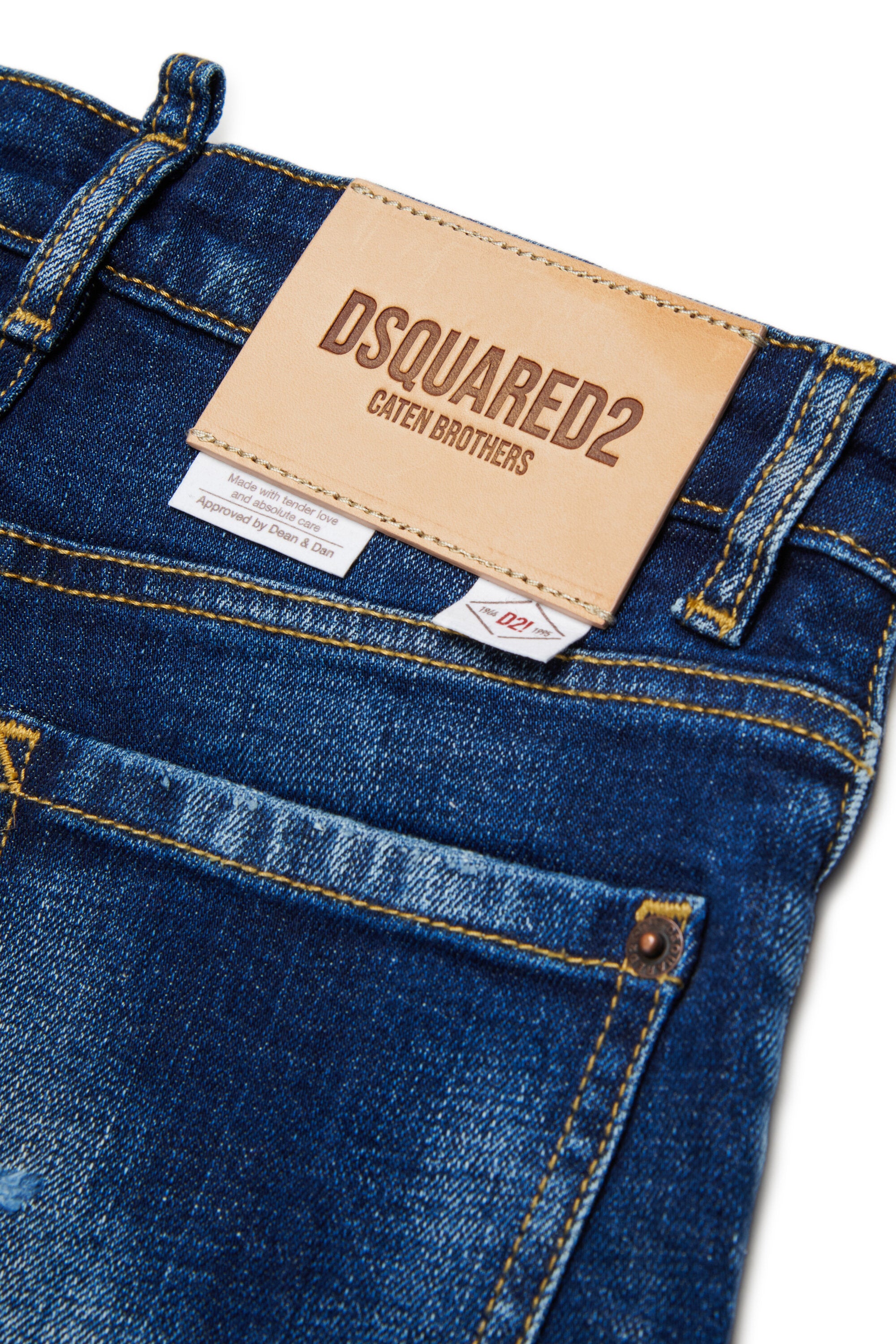 Shorts vaqueros en denim azul oscuro
