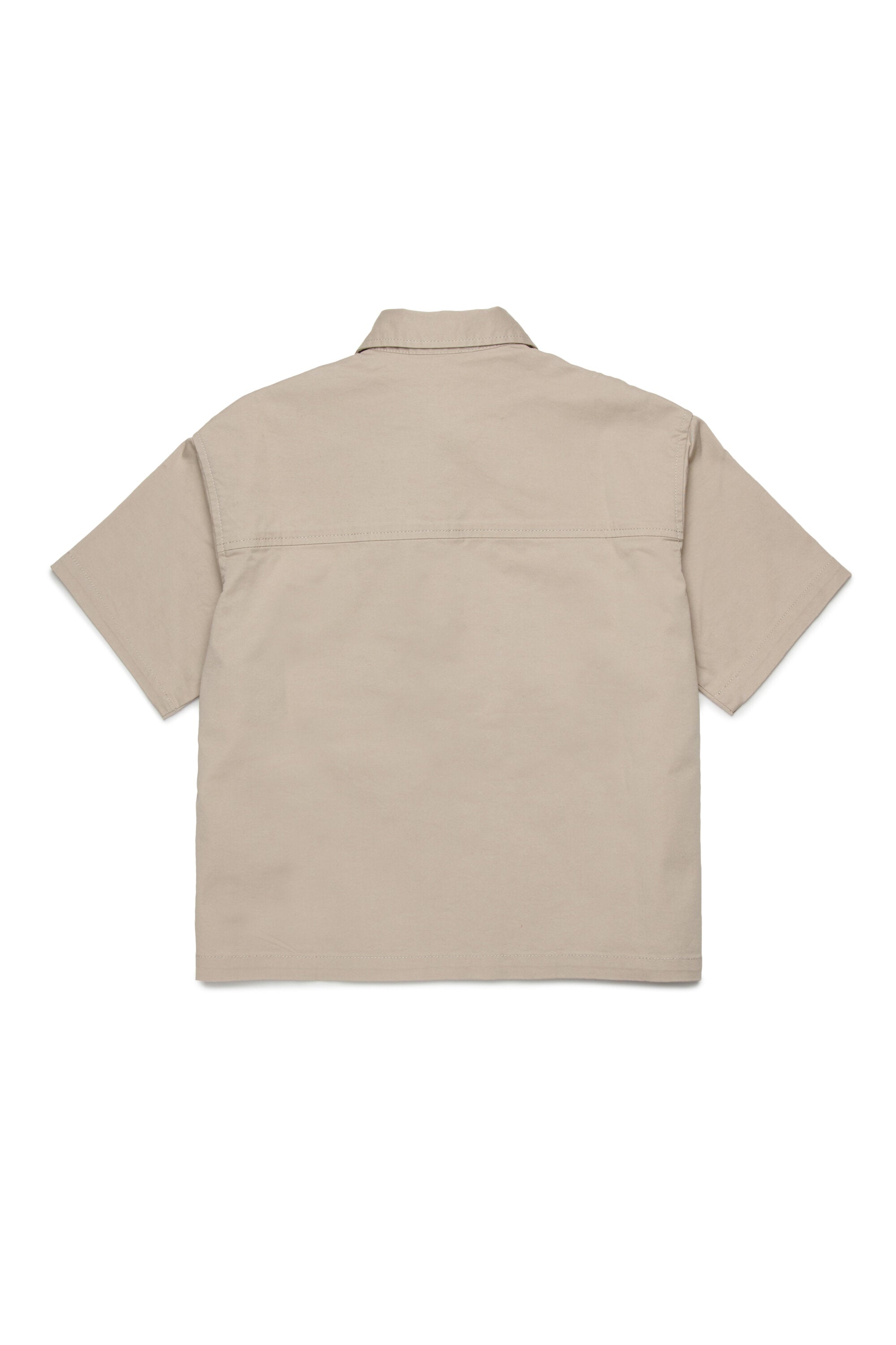 Short-sleeved shirt with Passport graphics