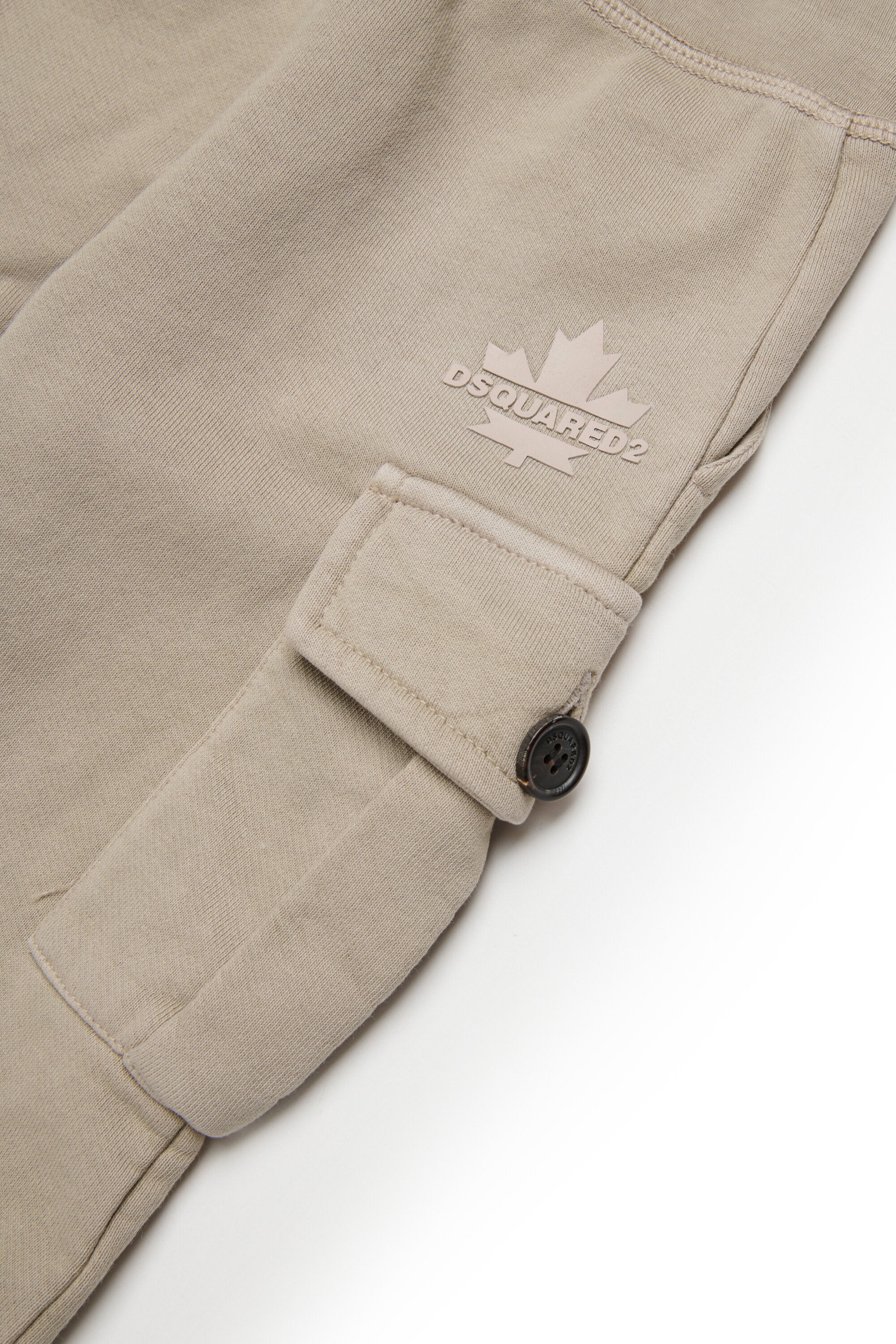 Fleece cargo pants with Maple Leaf