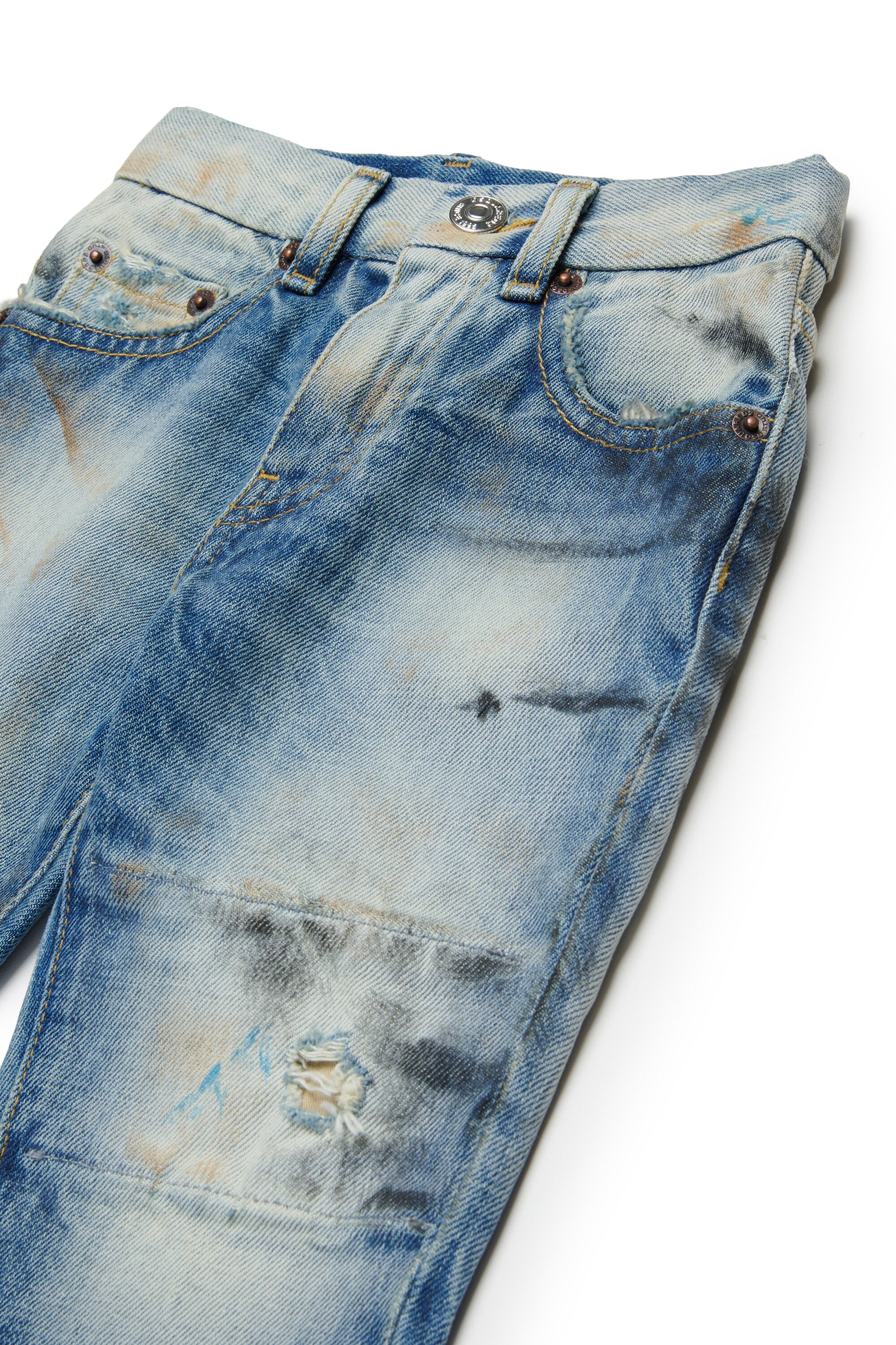 Jeans regular lavado azul claro