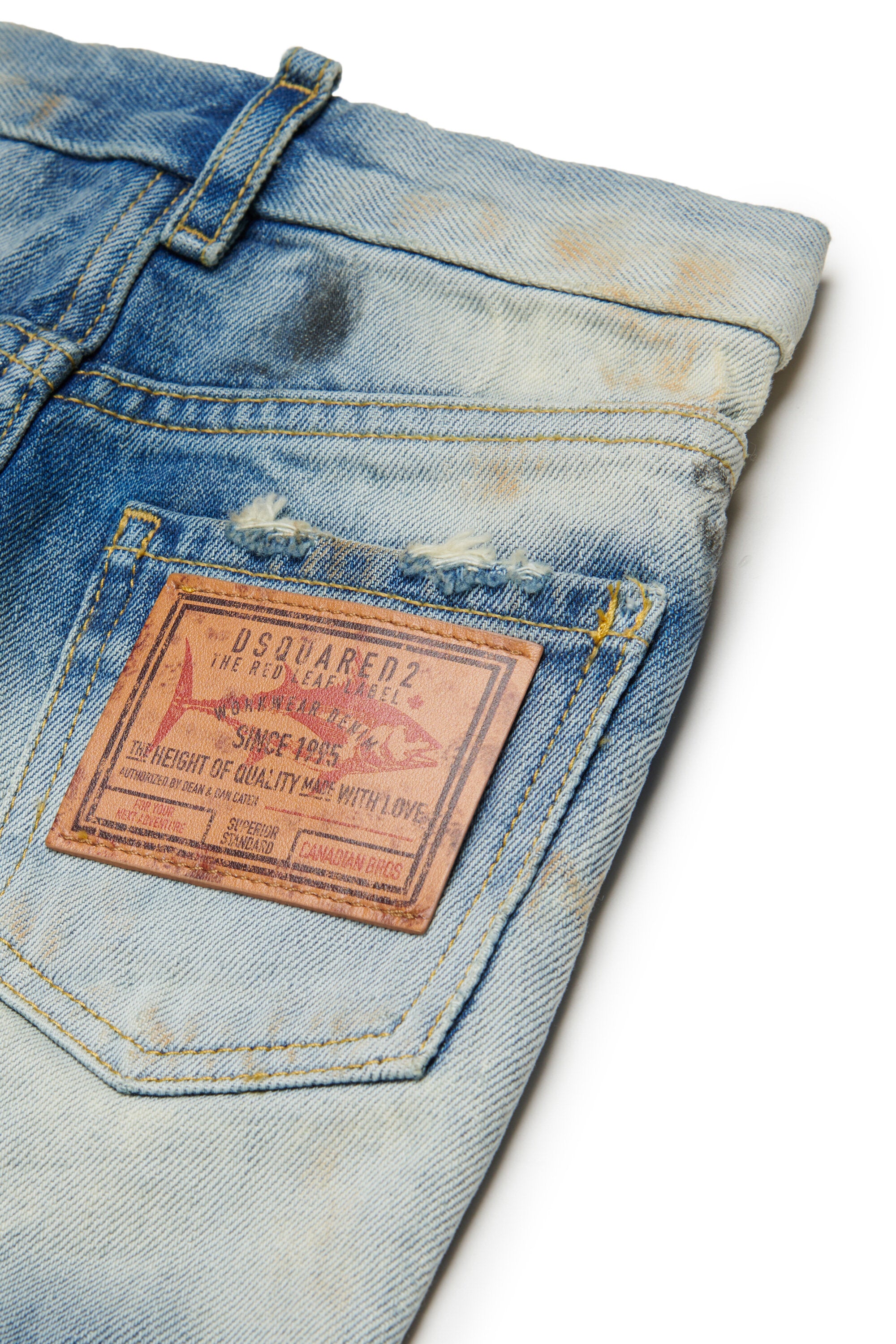 Jeans regular lavado azul claro