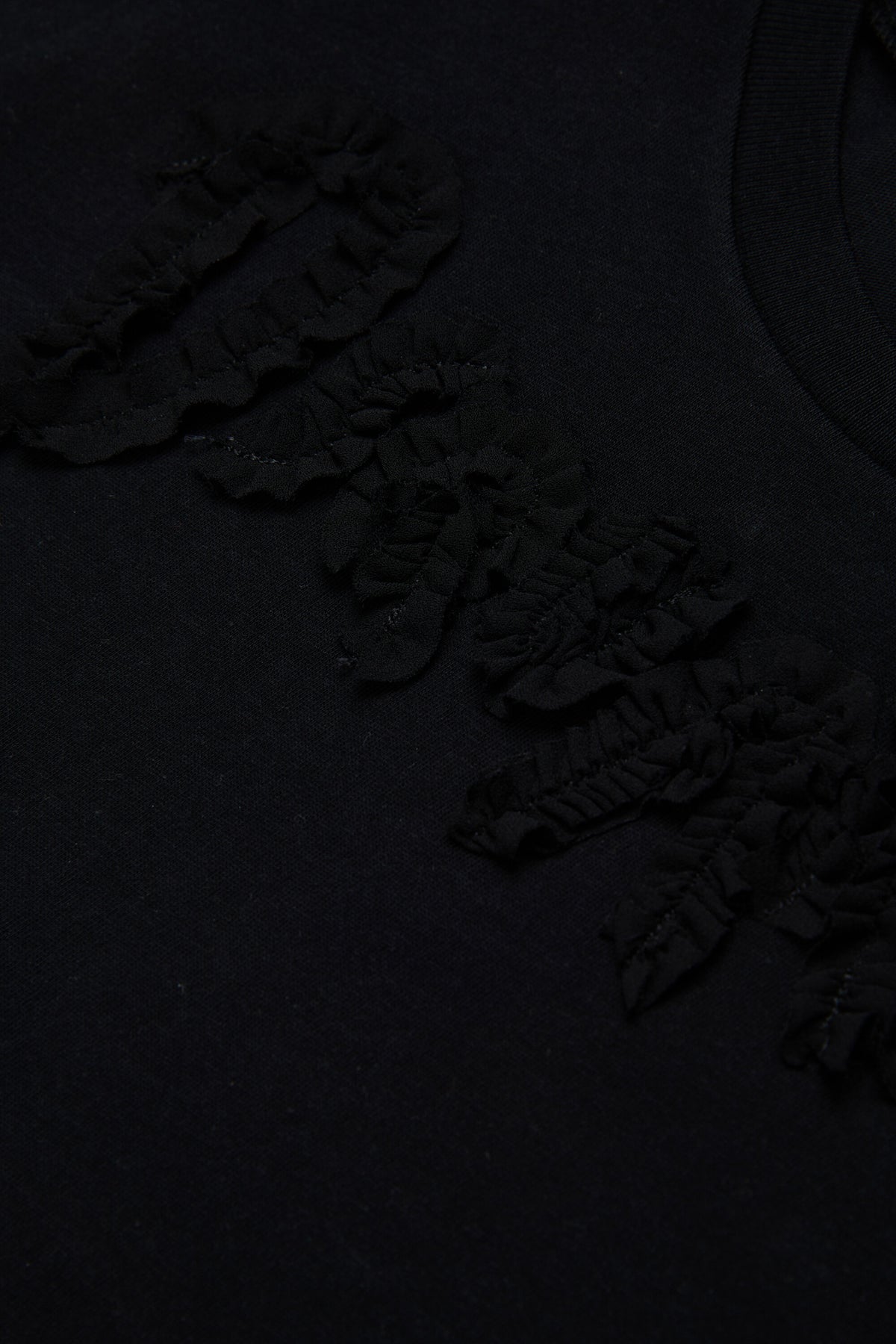Sleeveless t-shirt with logo
