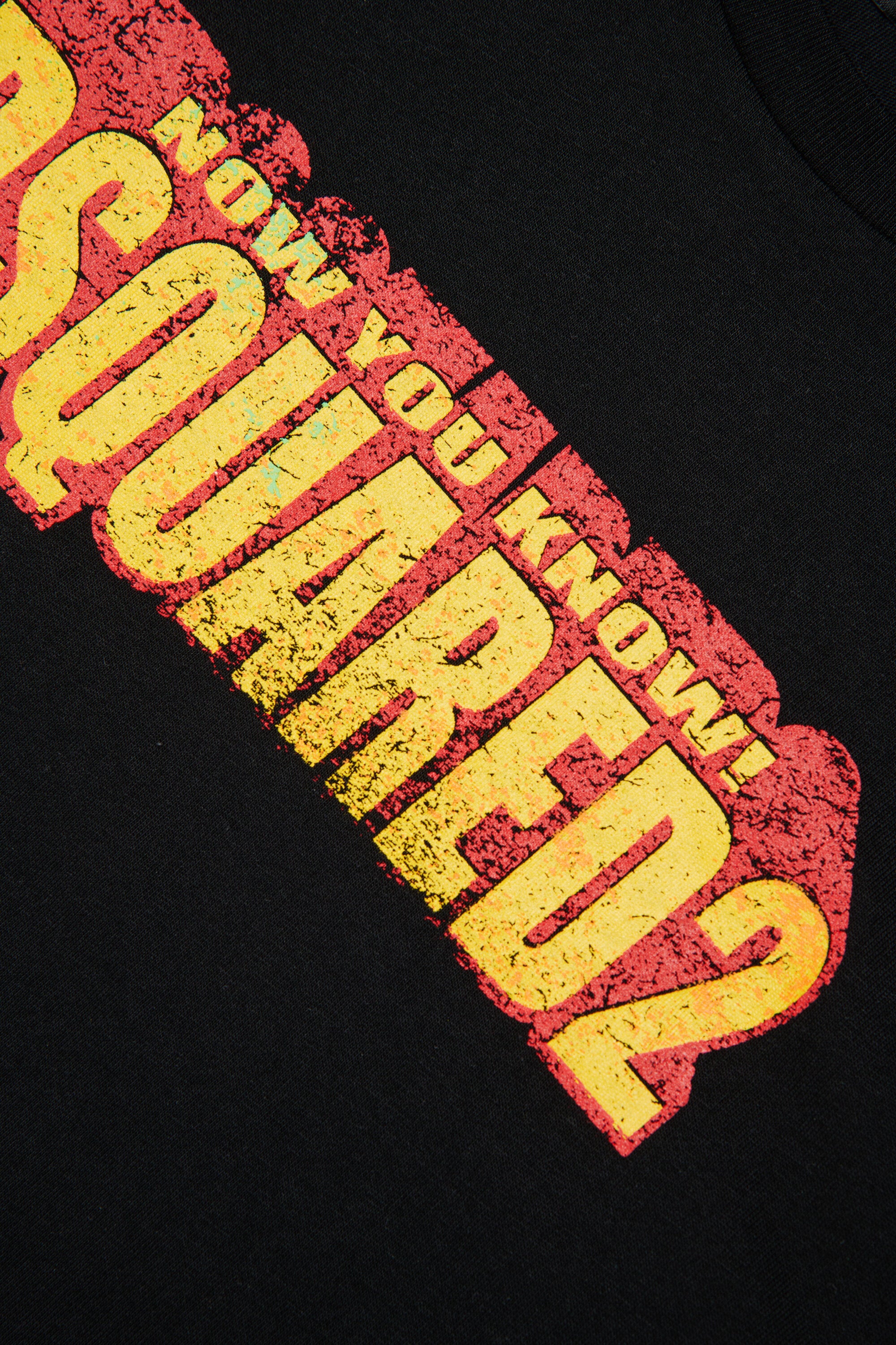 Camiseta con logo
