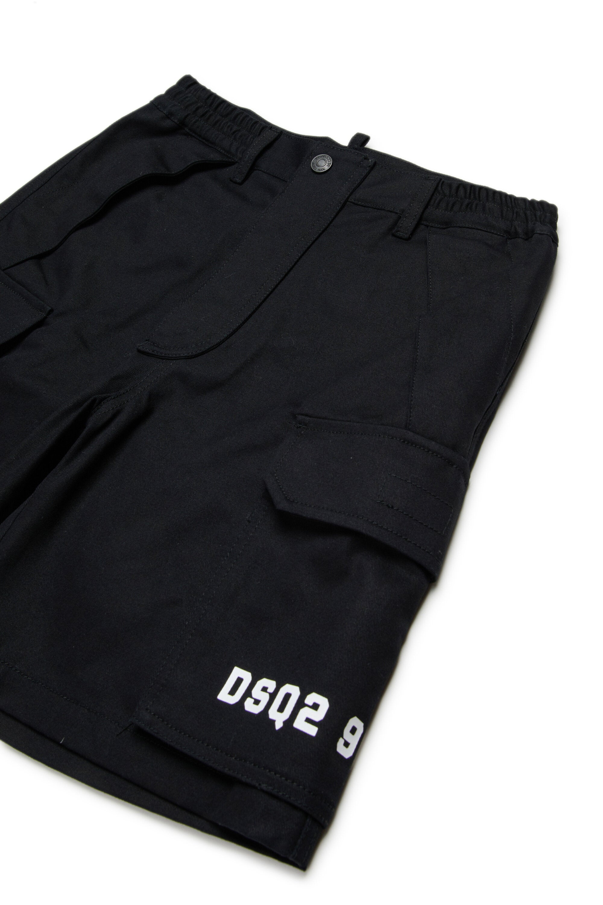 Cargo shorts with logo