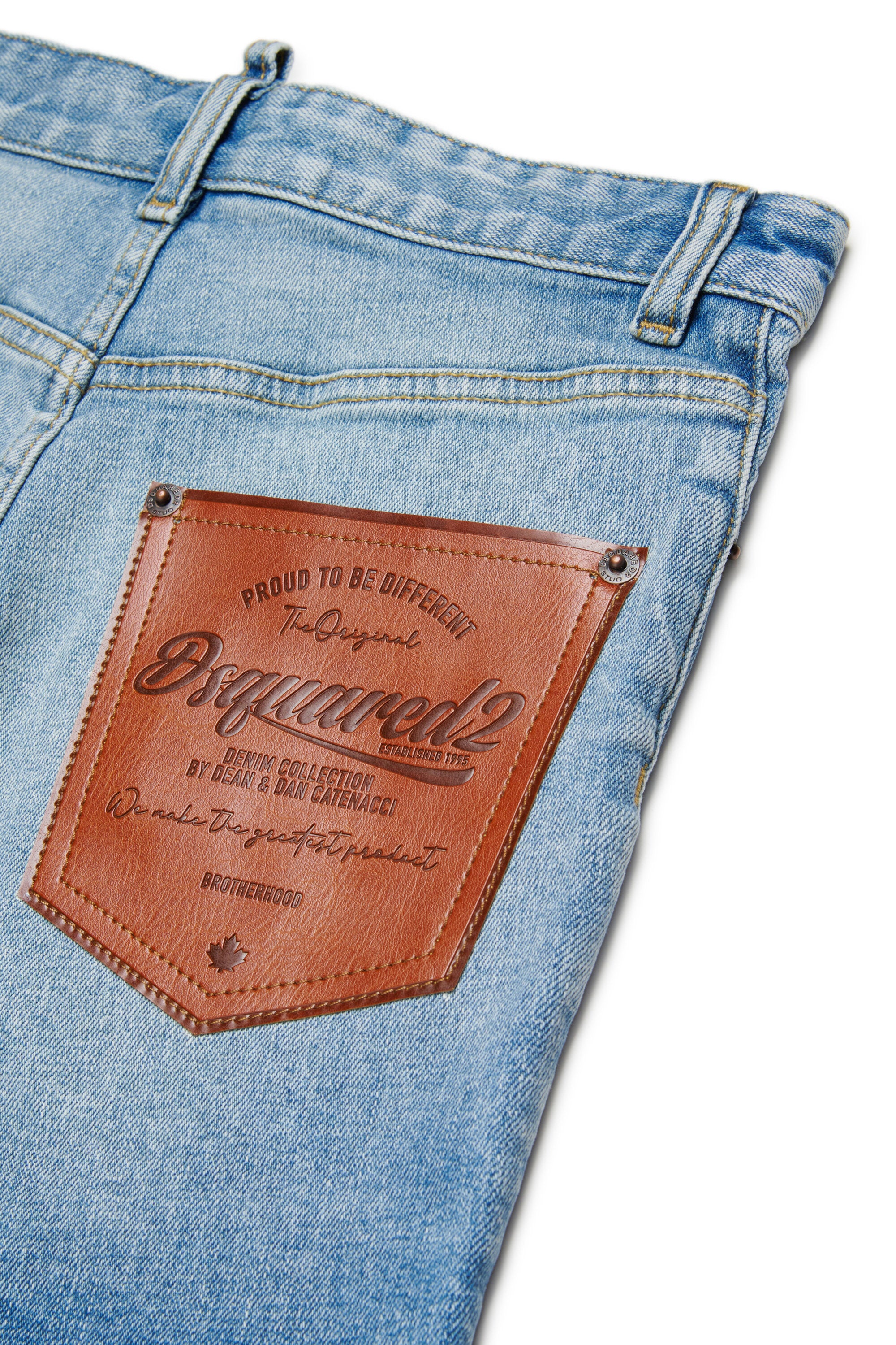Shorts vaqueros de cinco bolsillos en denim claro