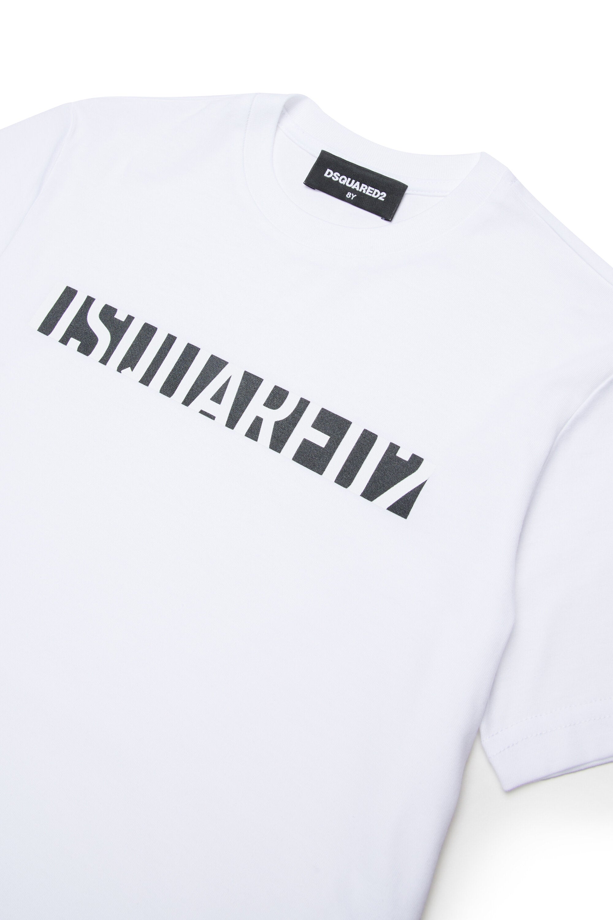 Camiseta con logo en el pecho