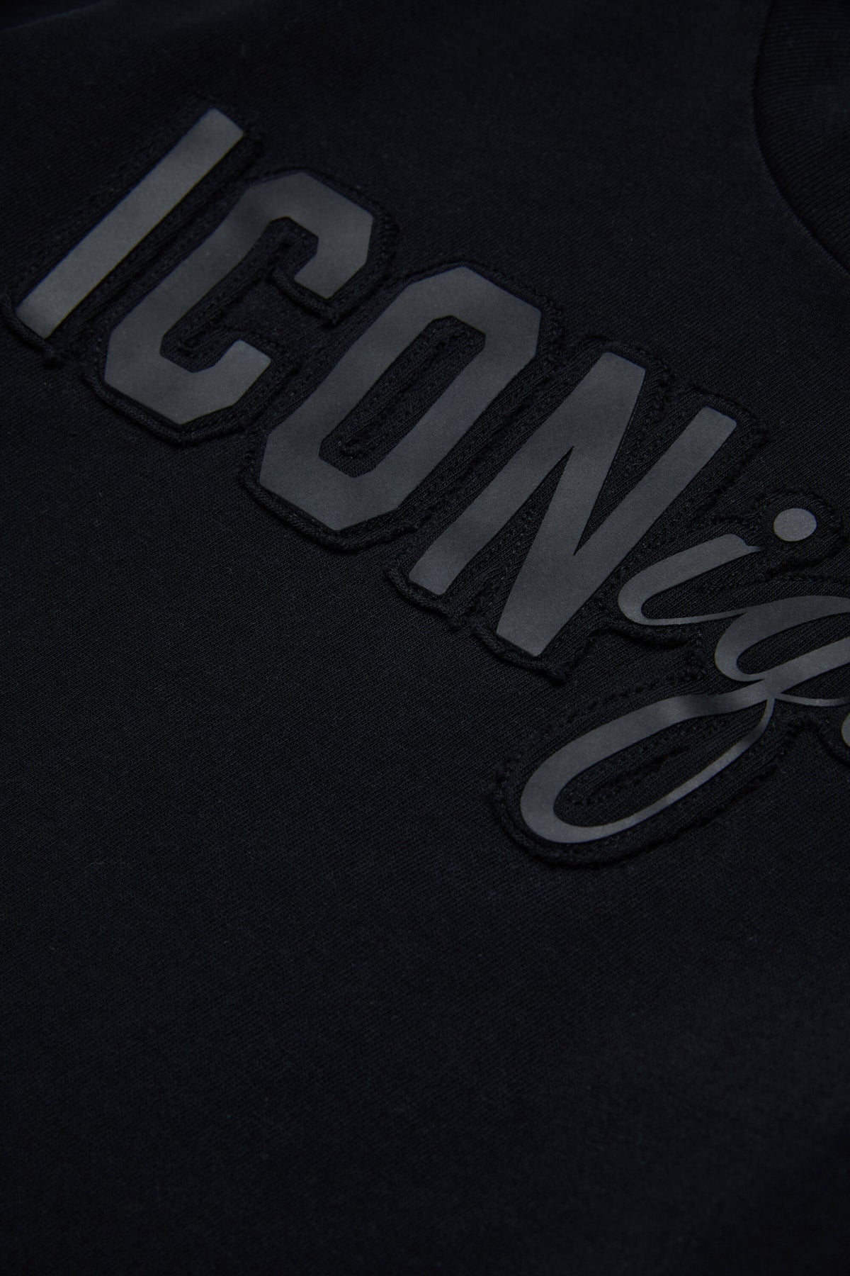 Camiseta con logo