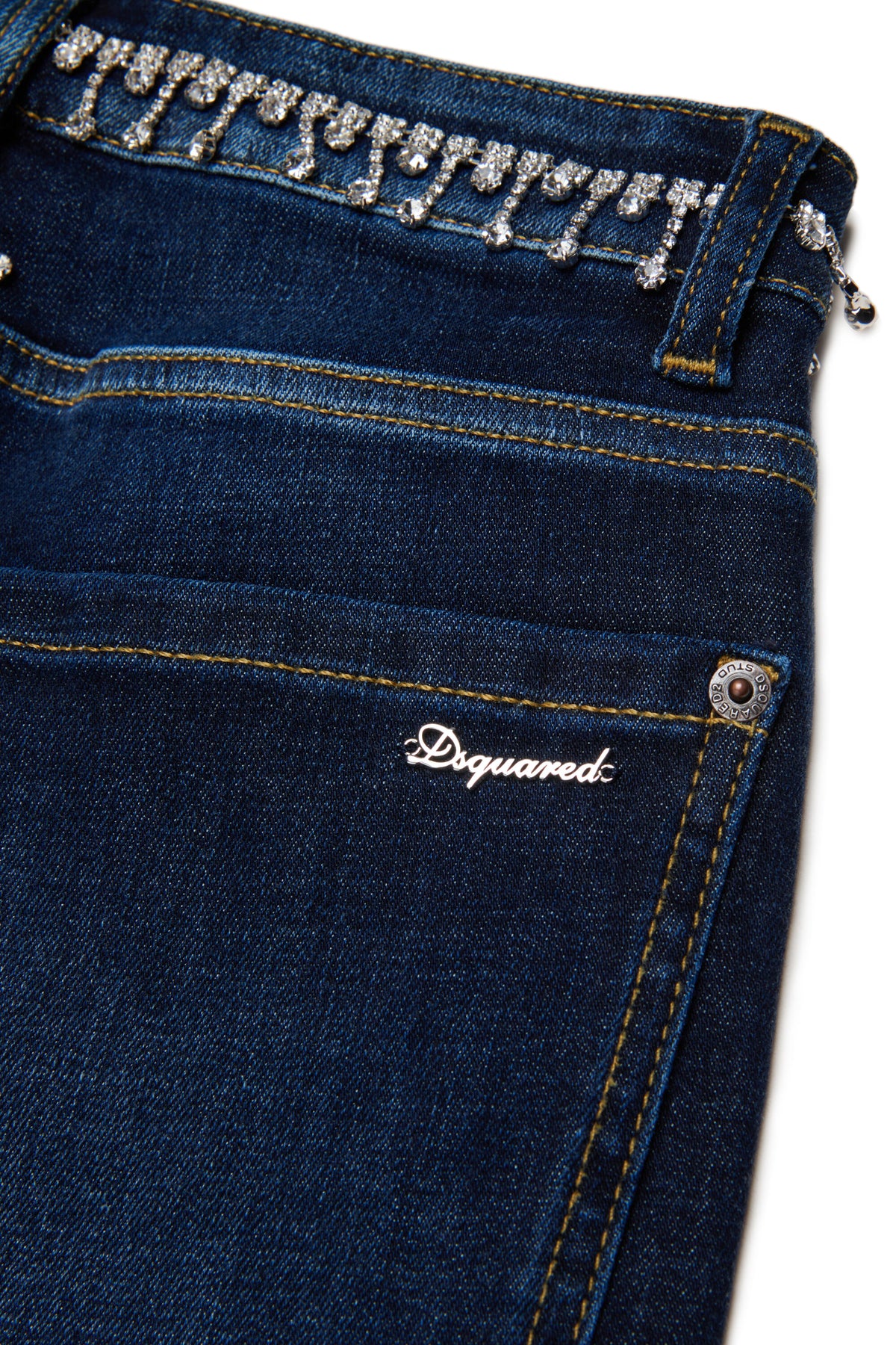 Jeans corte relajado con apliques joya - Loose Twist