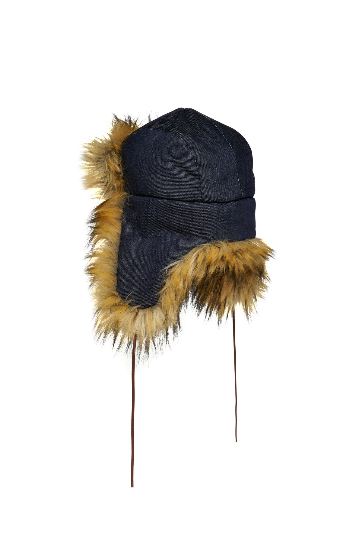 Gorro con orejeras y logo
