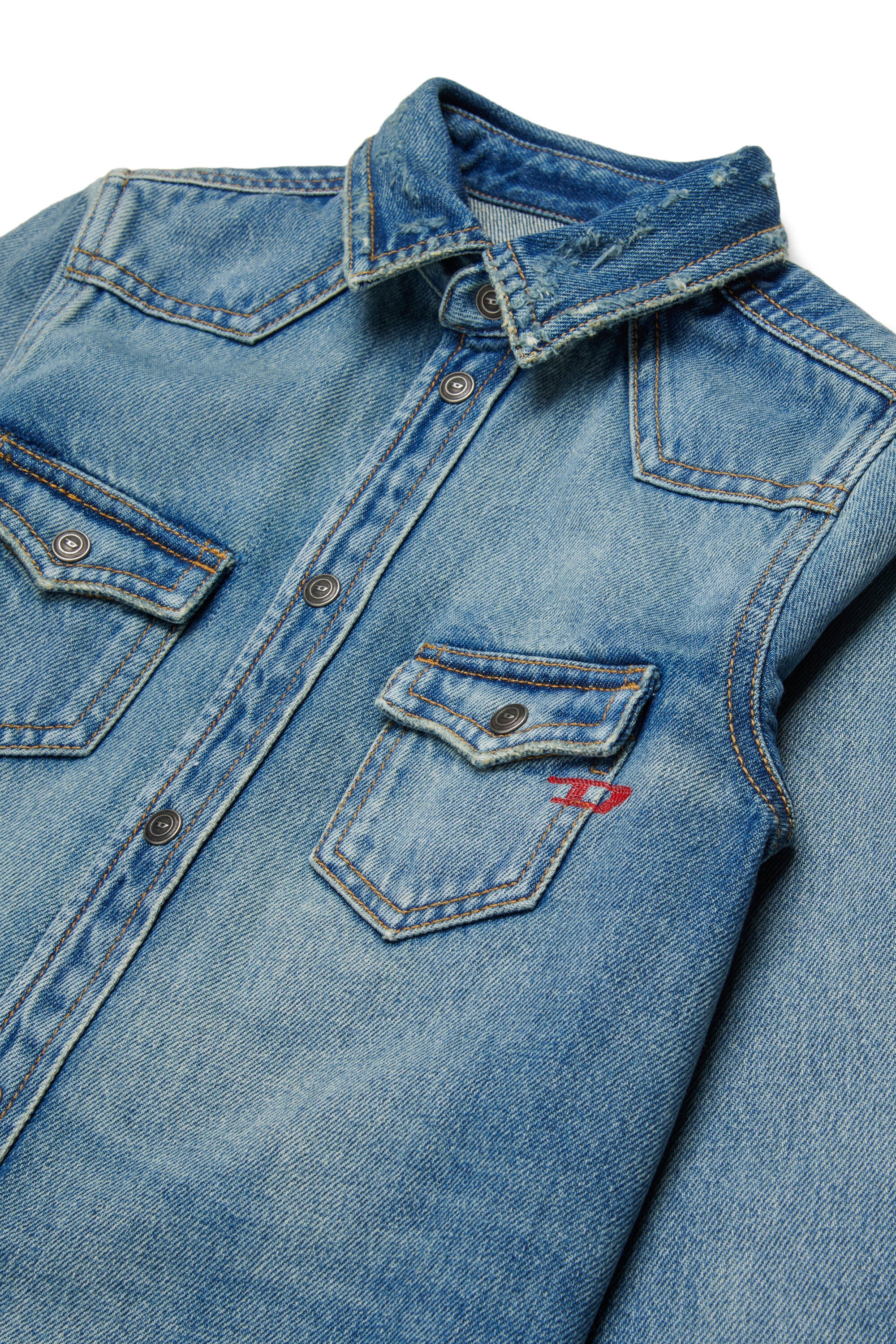 Camisa vaquera de manga larga