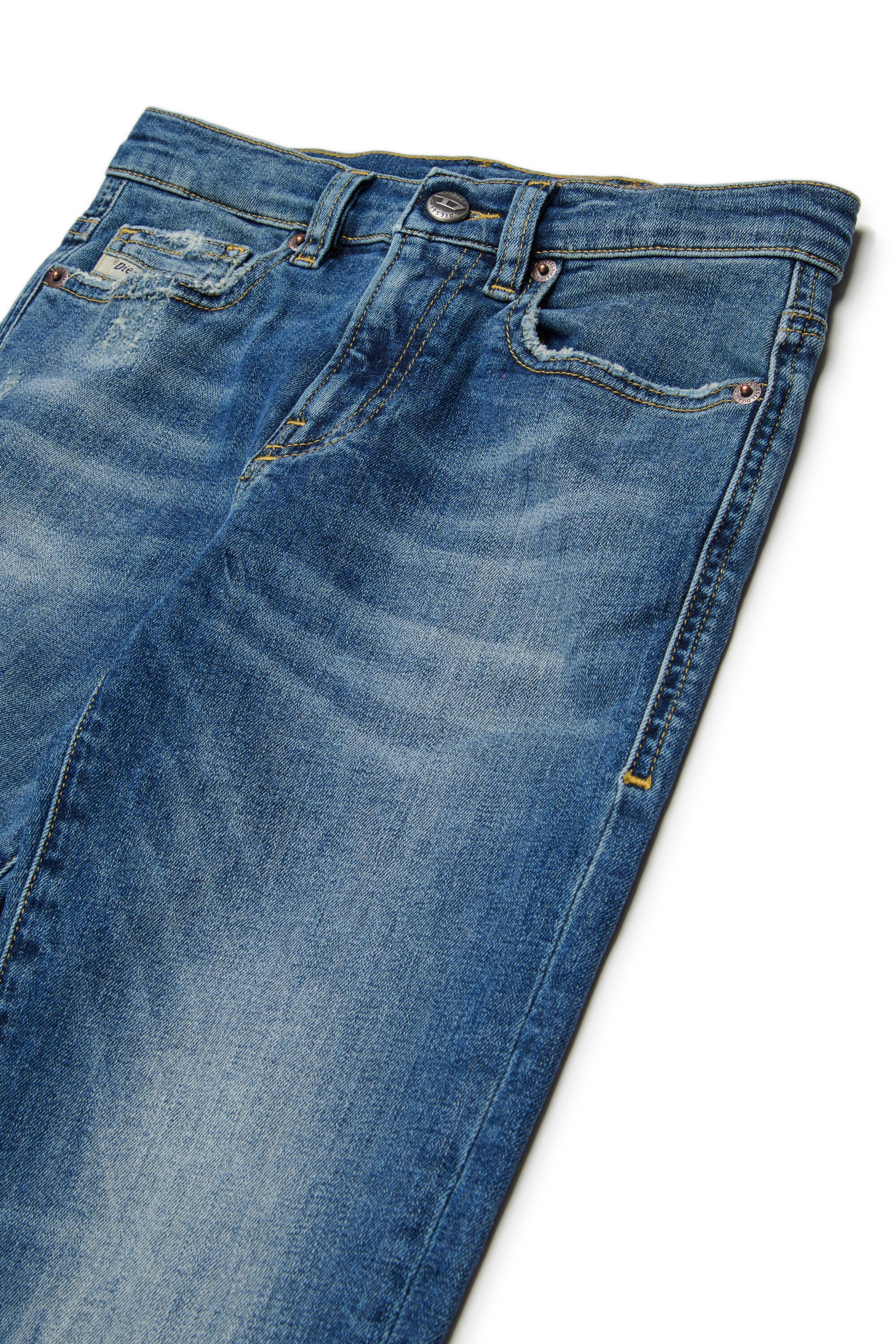Regular fit jeans in medium blue wash - D-Viker