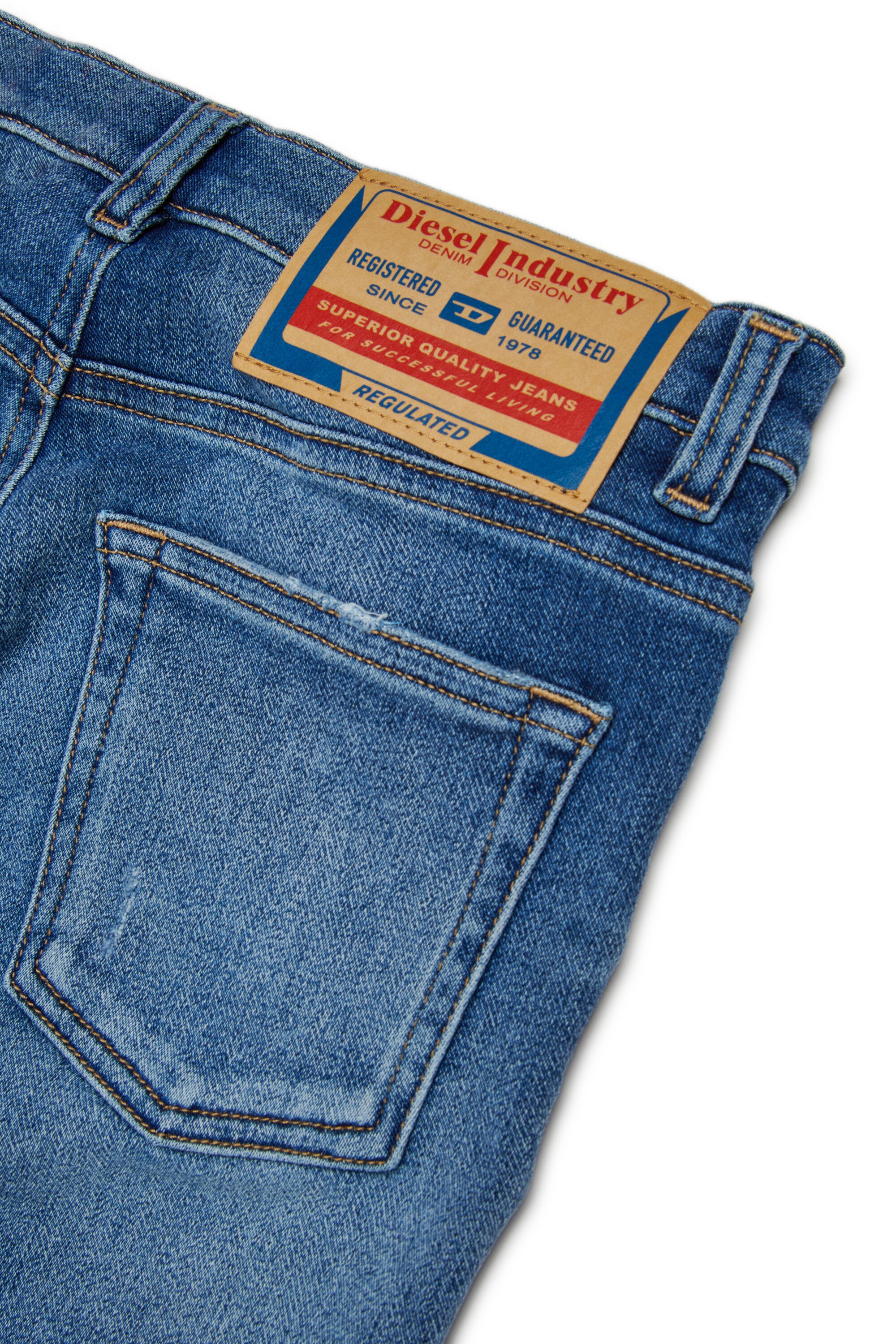 JoggJeans® regular azul medio con abrasiones - D-Lucas