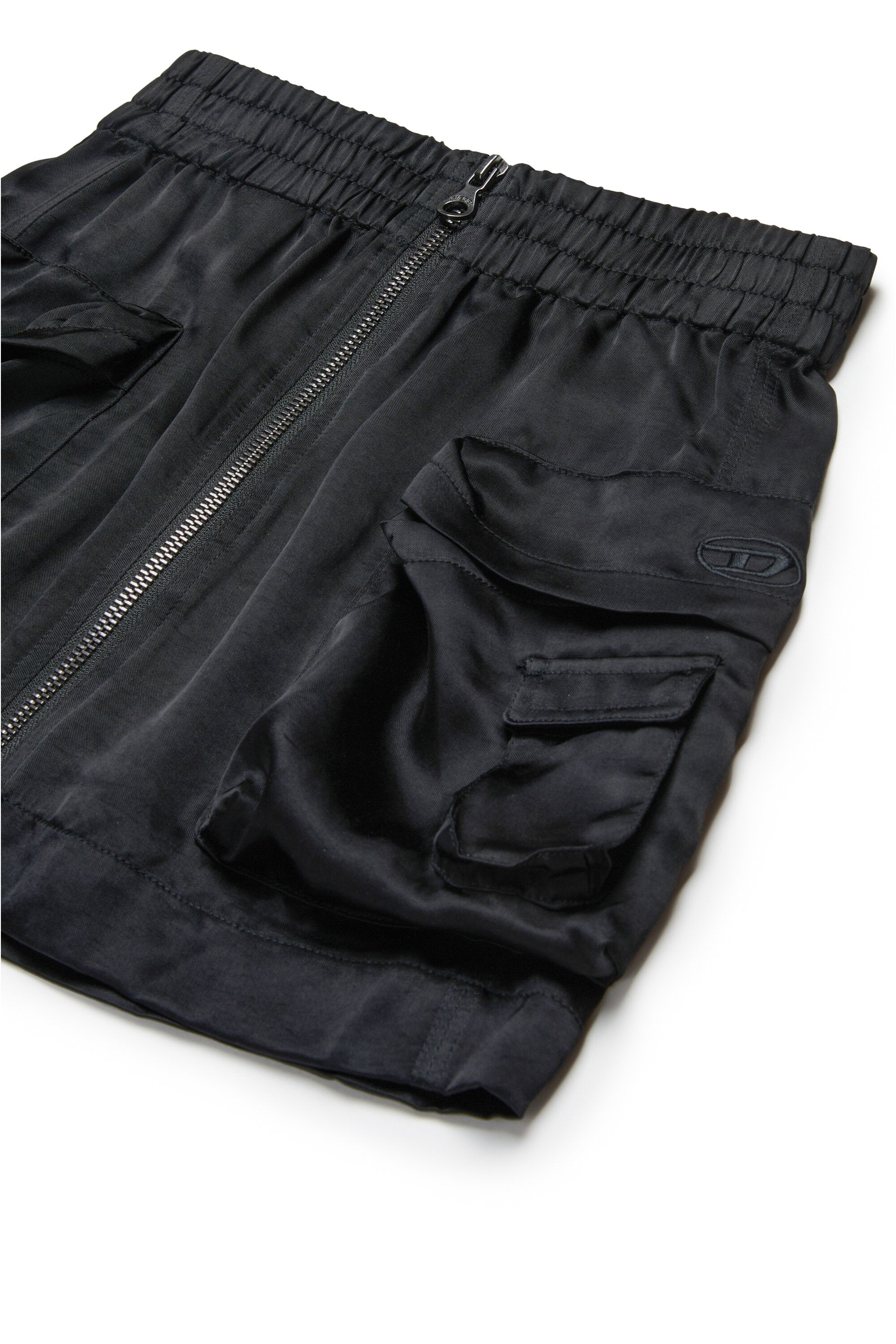 Falda de satén estilo utilitario