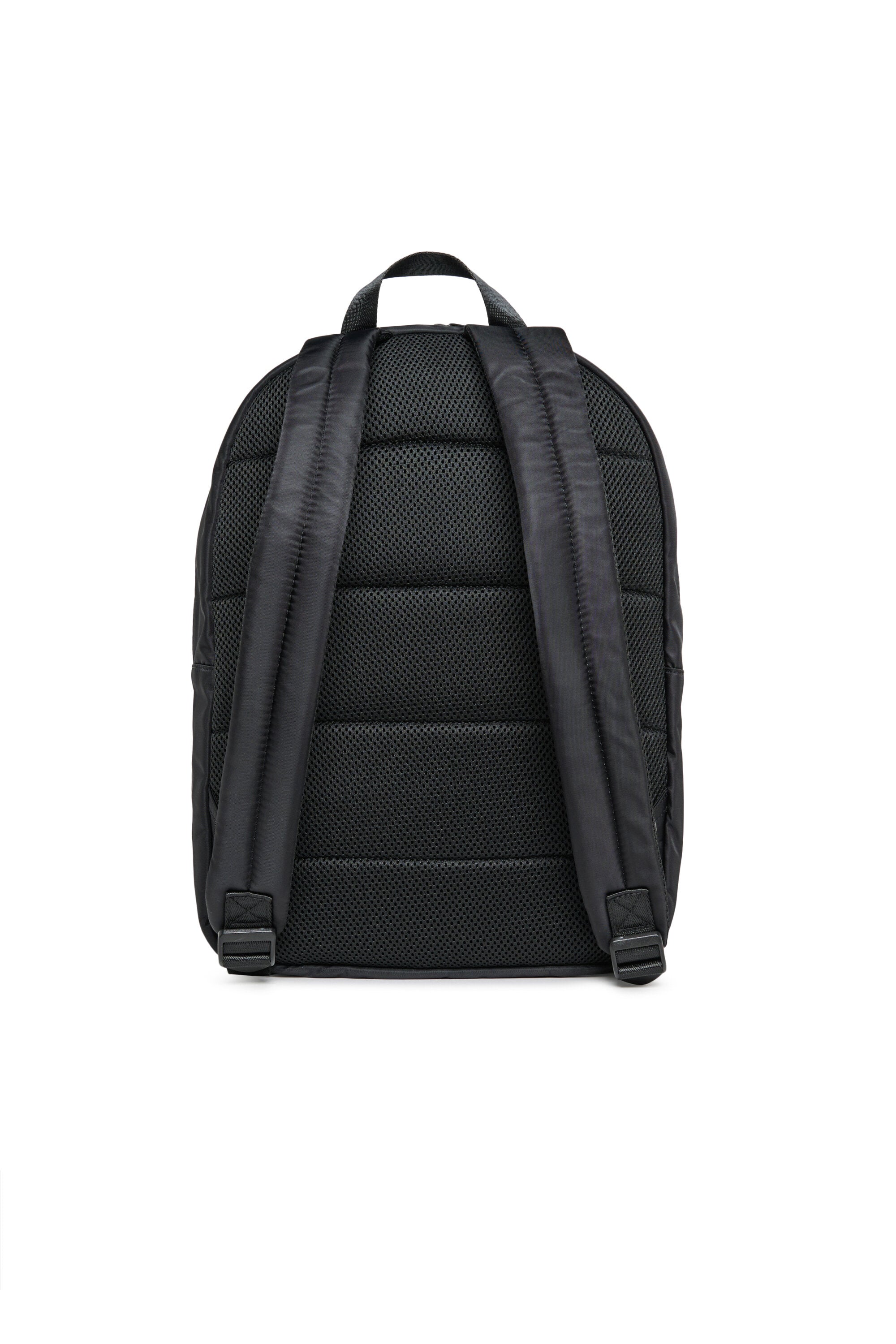 Mochila con marca Oval Diesel