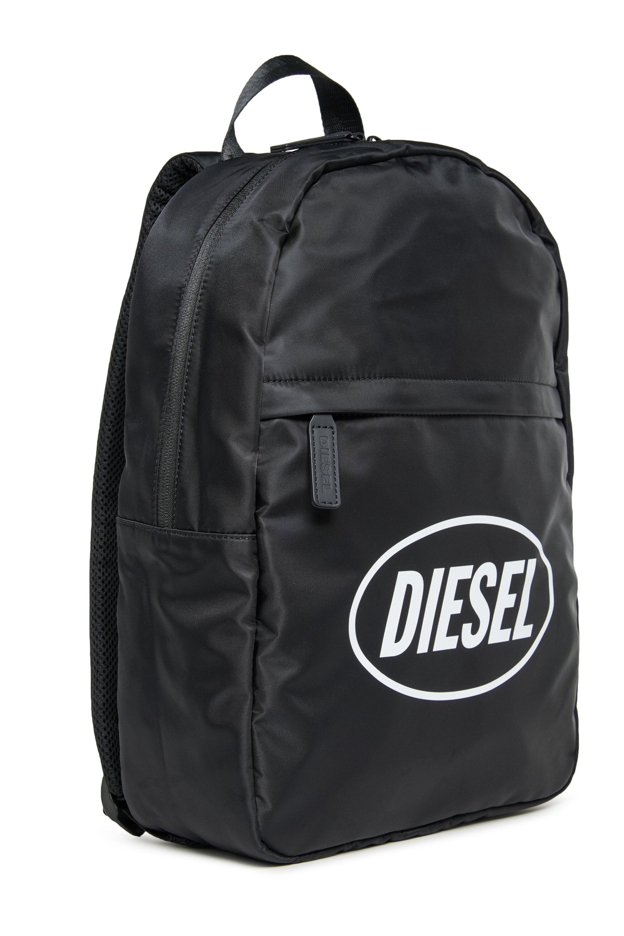 Mochila con marca Oval Diesel