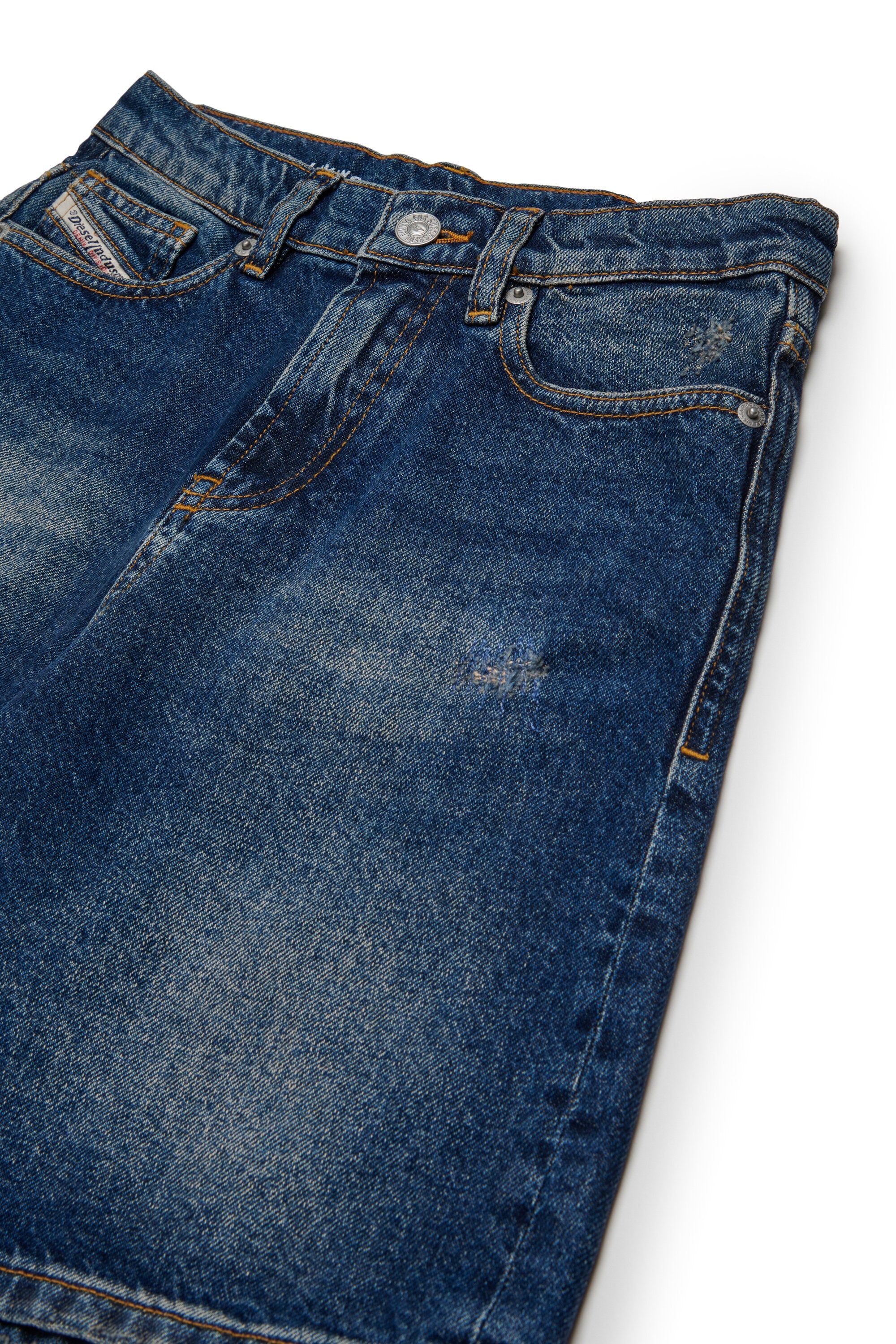 Pantalones cortos vaqueros azul oscuro con efecto sucio