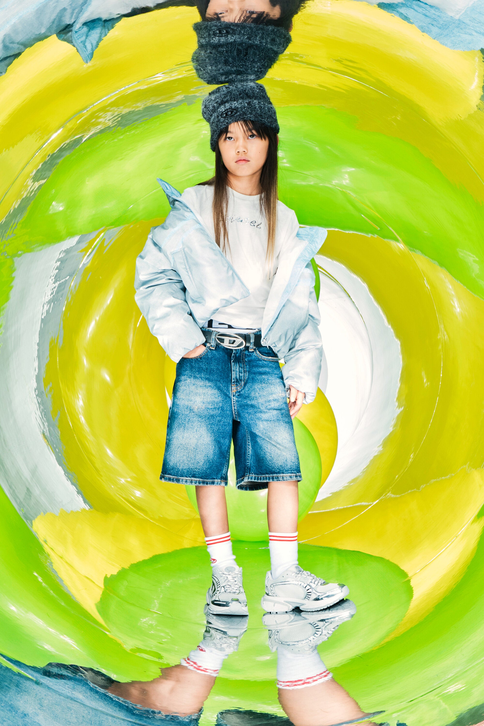 Pantalones cortos vaqueros azul oscuro con efecto sucio