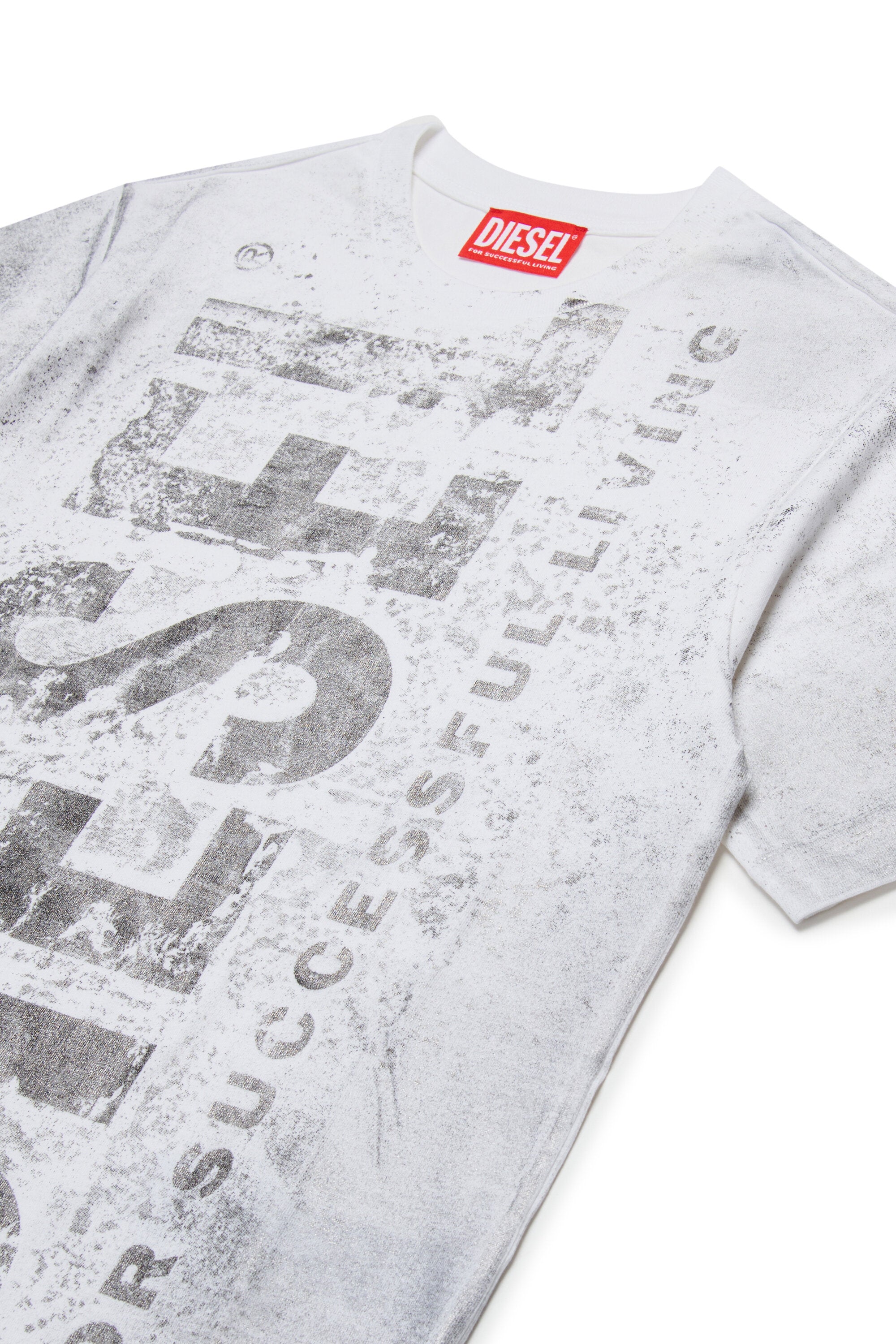 Worn-effect jersey T-shirt branded with maxi logo