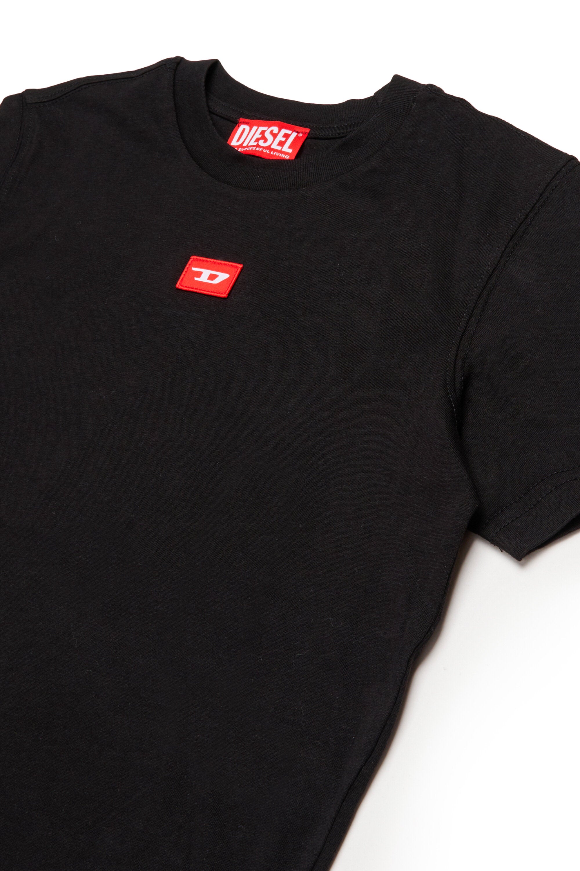 Camiseta de jersey con parche D rojo