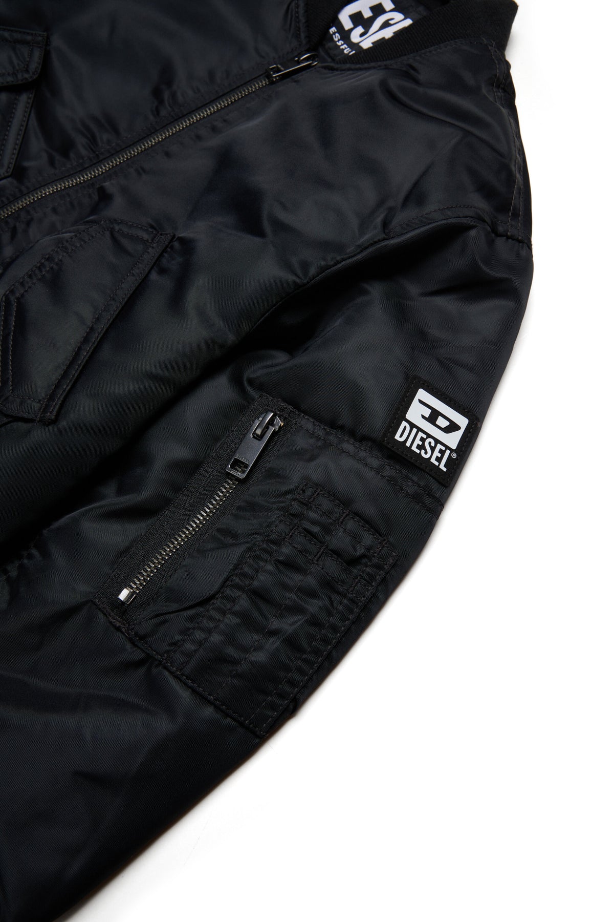 Cazadora bomber con logotipo y bolsillos con cremallera