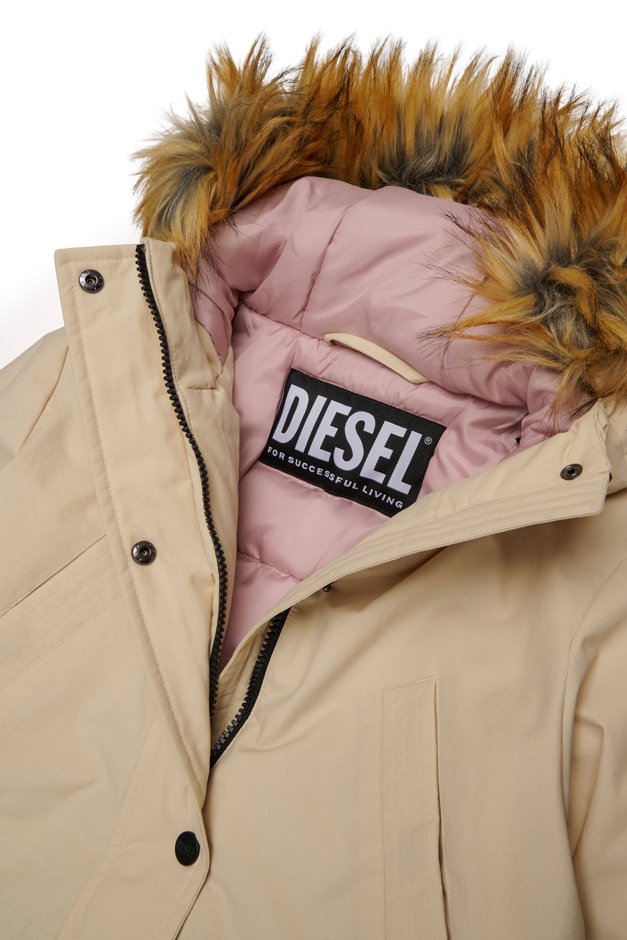 Chaqueta acolchada con capucha de piel sintética y bolsillos