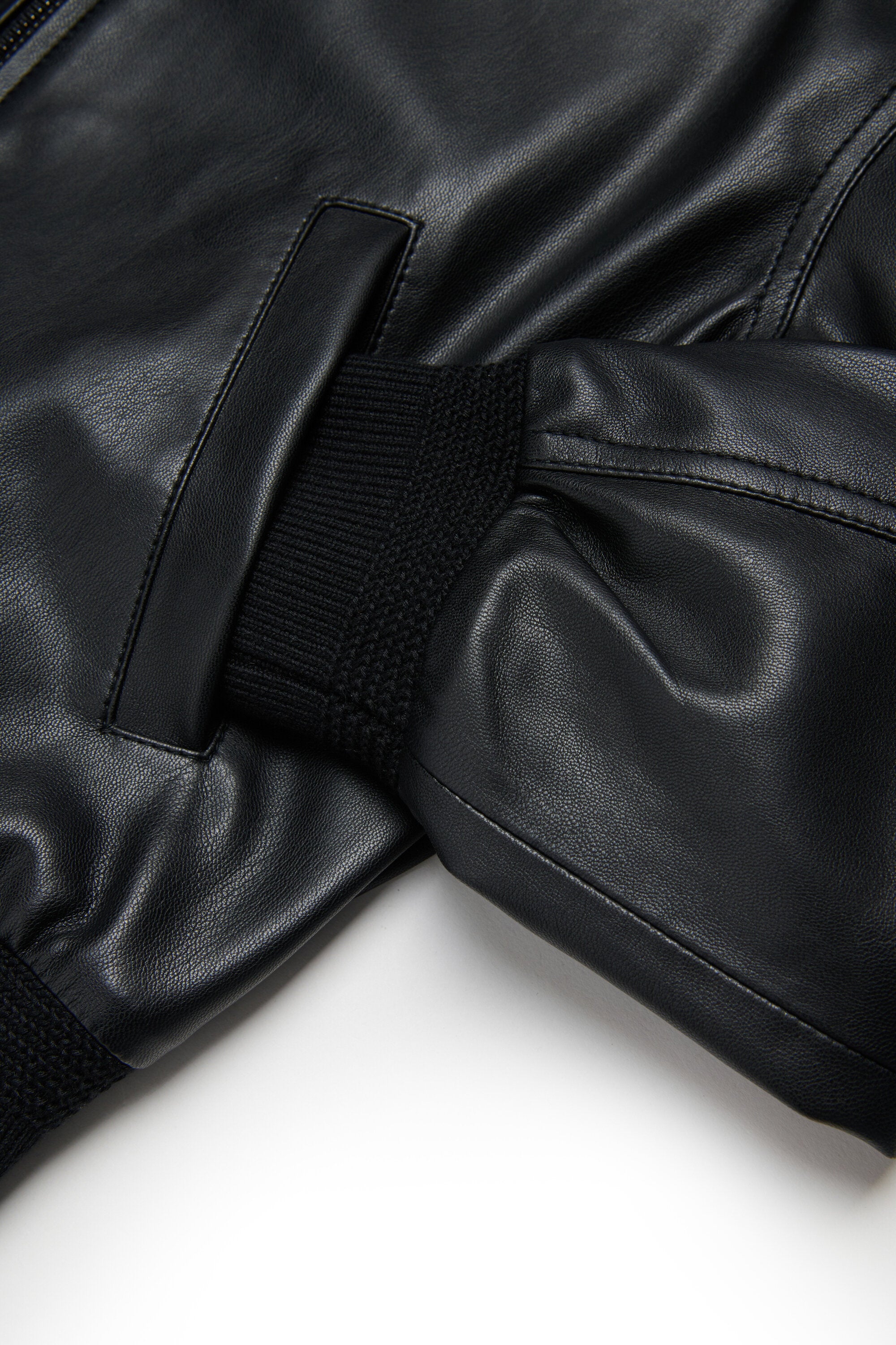 Cazadora biker con logo