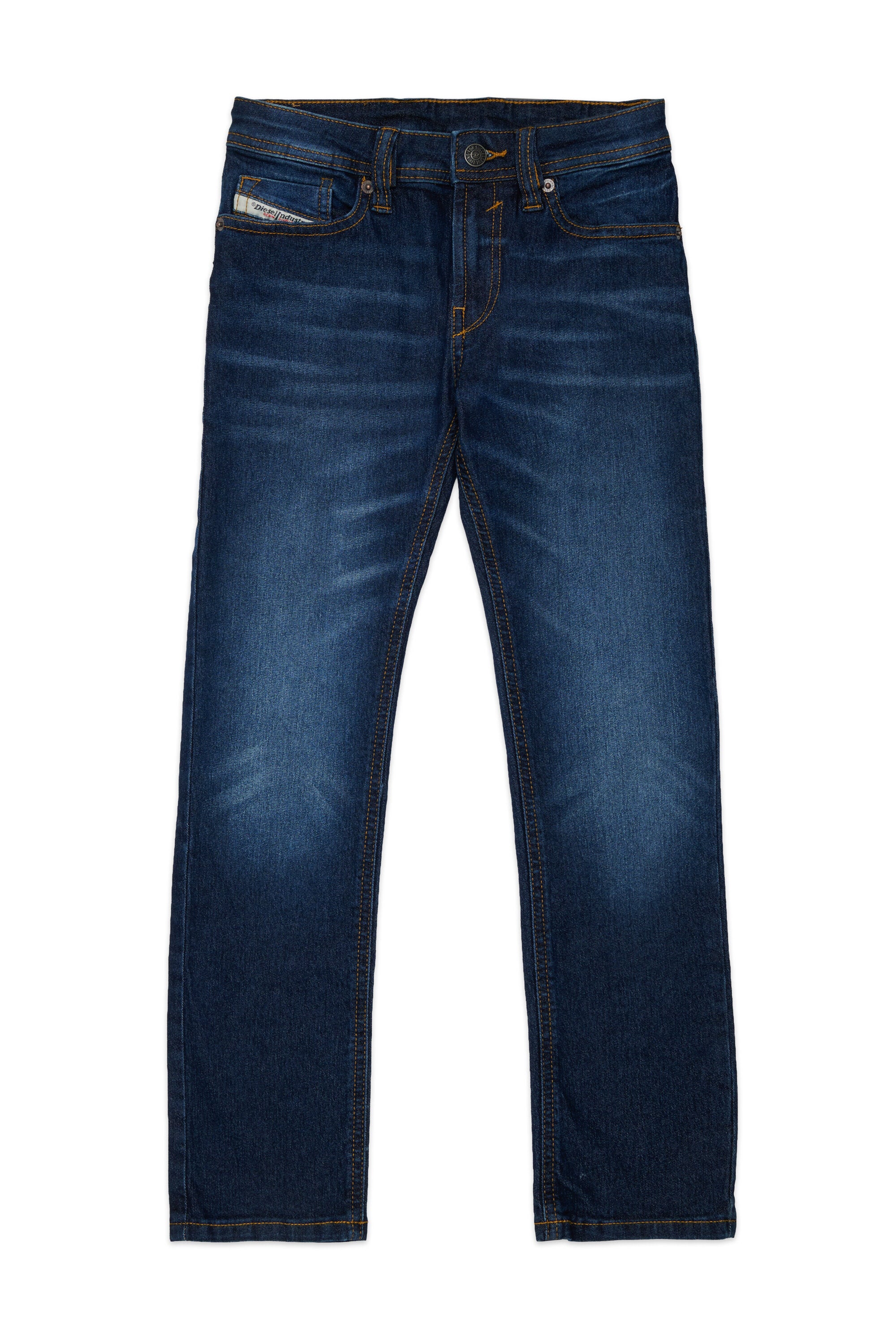 Jeans slim fit lavado azul medio