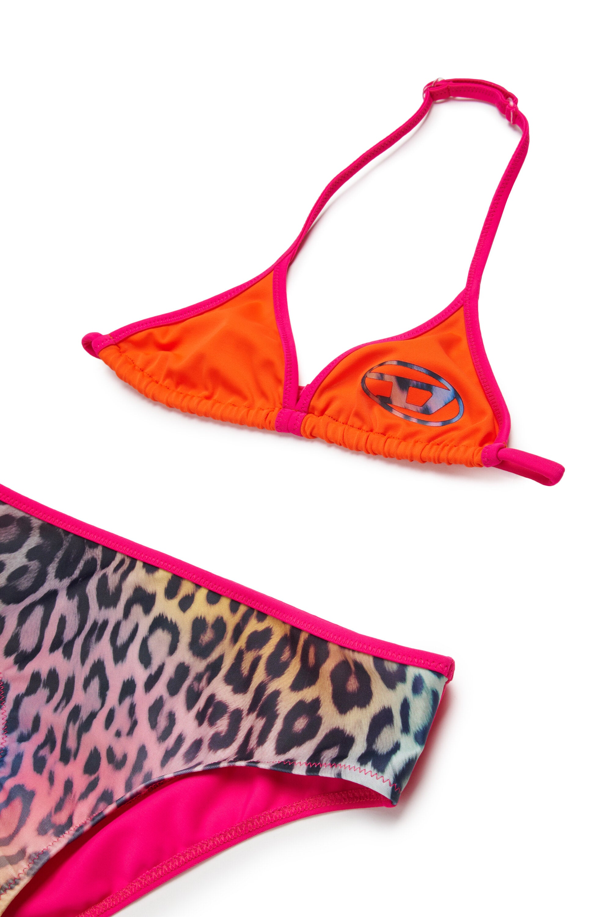 Bikini con logotipo