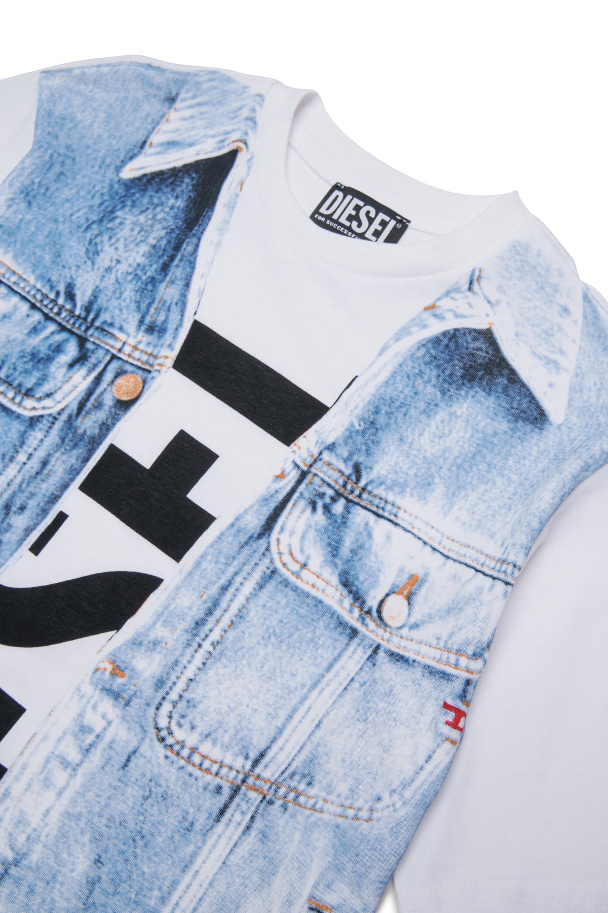 Camiseta con estampado efecto denim y logo