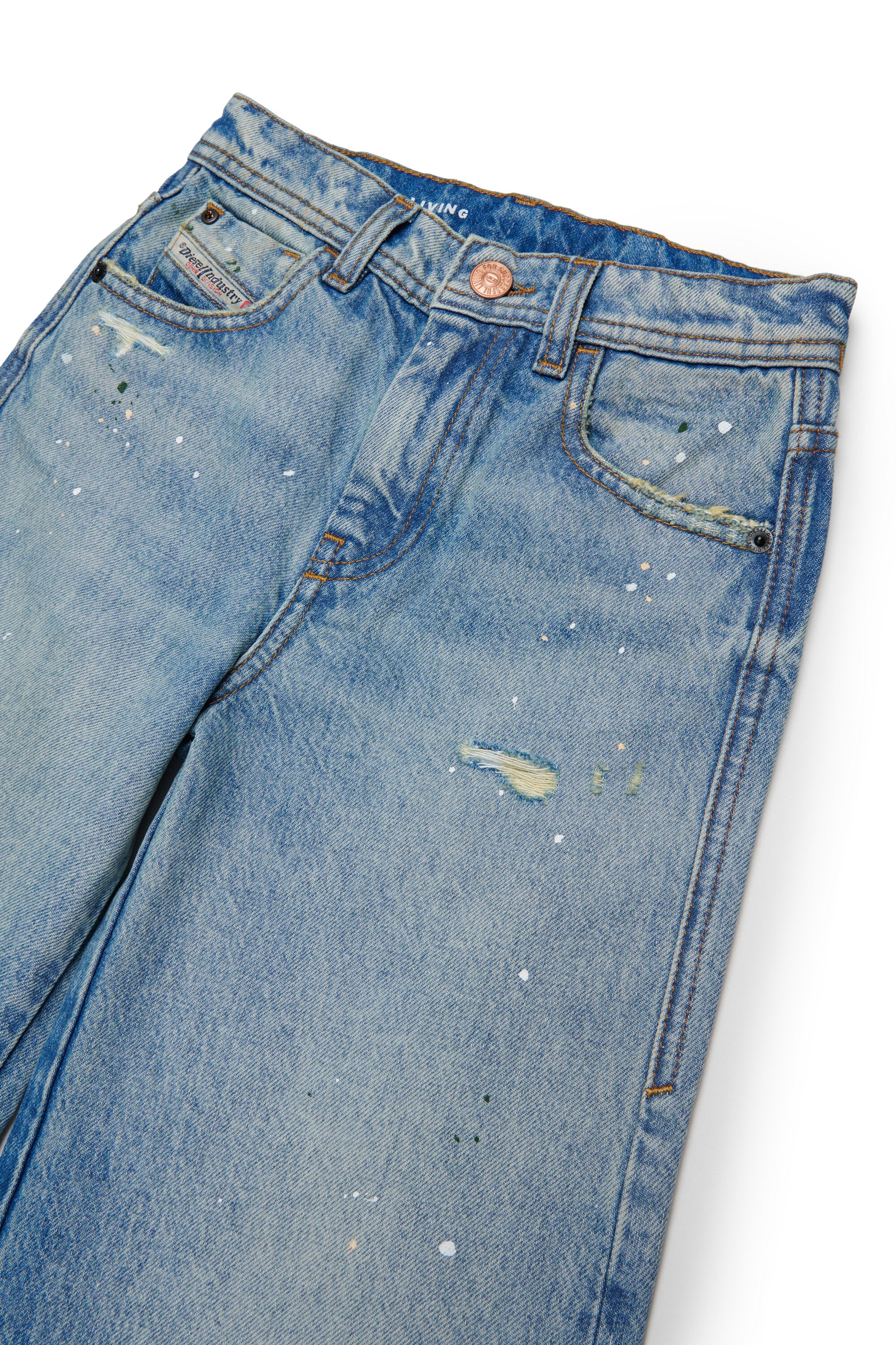 Jeans corte acampanado efecto desgastado - D-Aromy