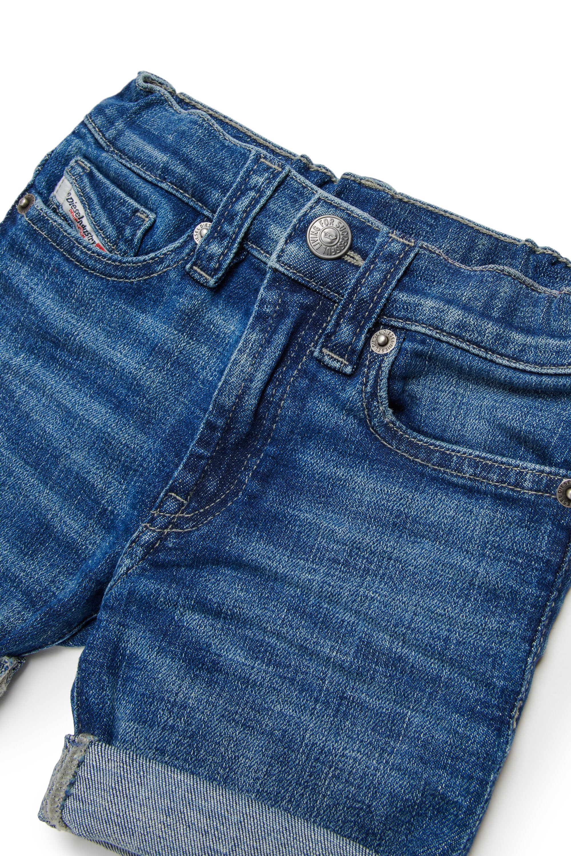 Shorts vaqueros con dobladillo