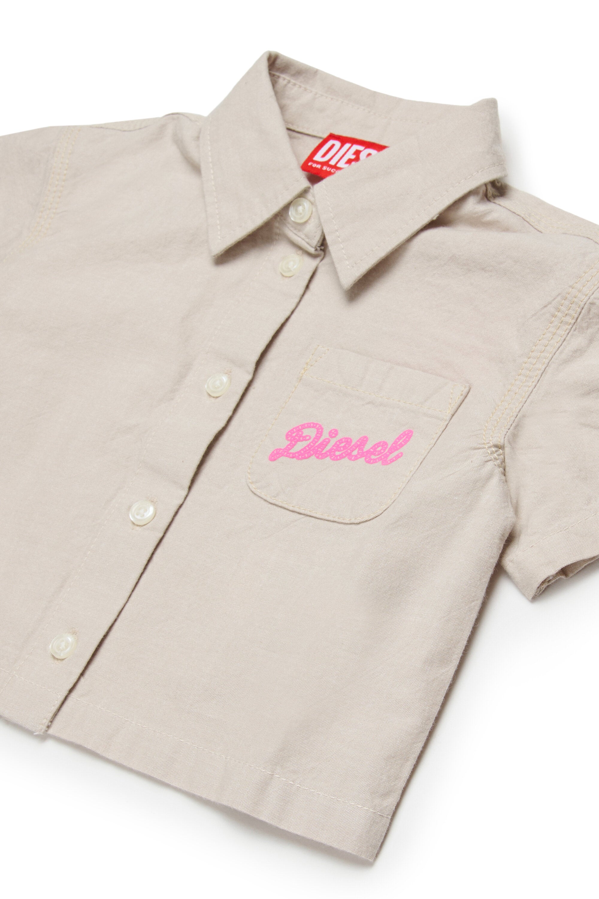Short-sleeved shirt with logo