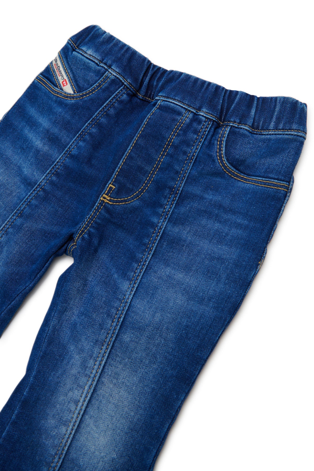 Jeans corte bootcut azul medio