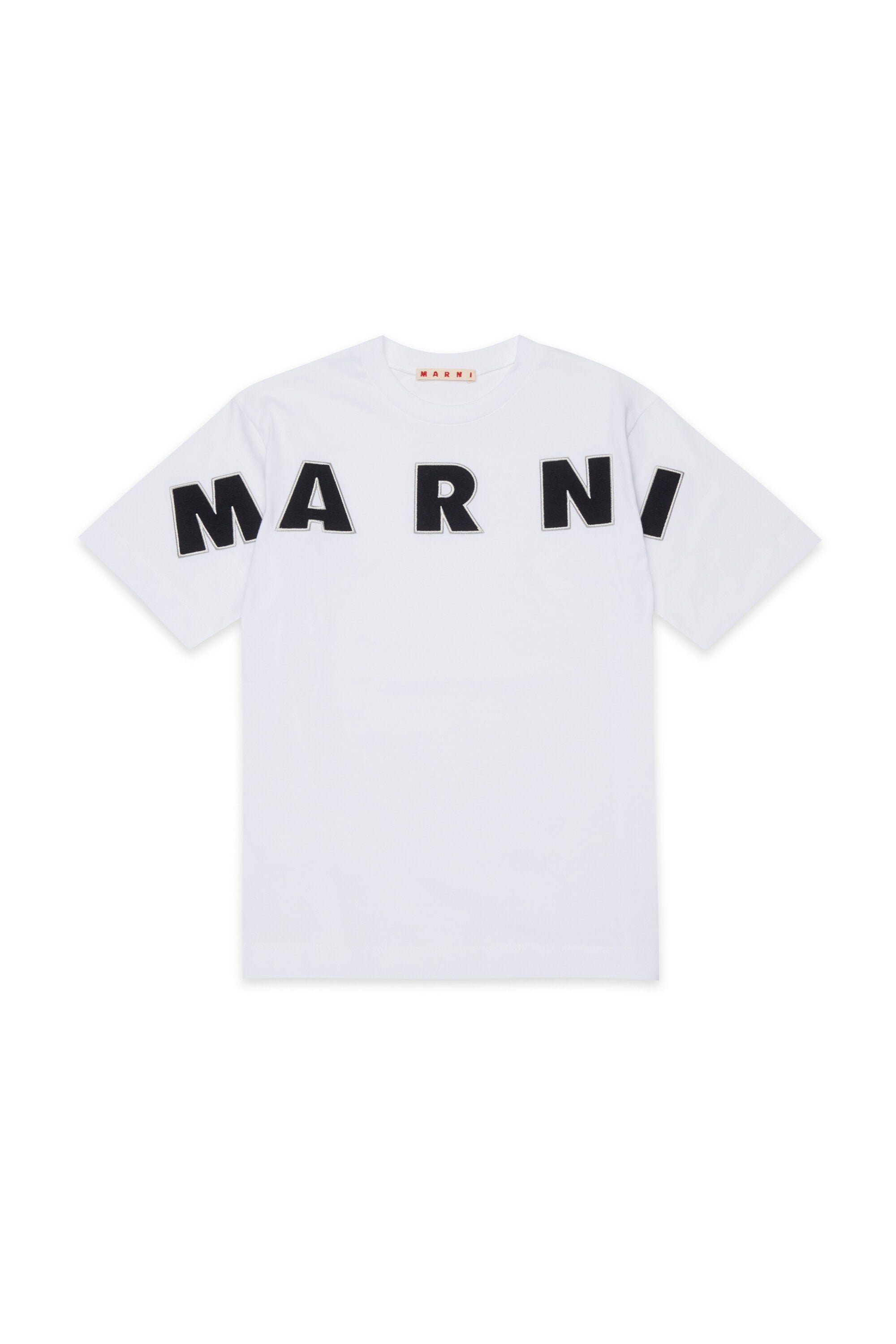 Camiseta con logo bordado