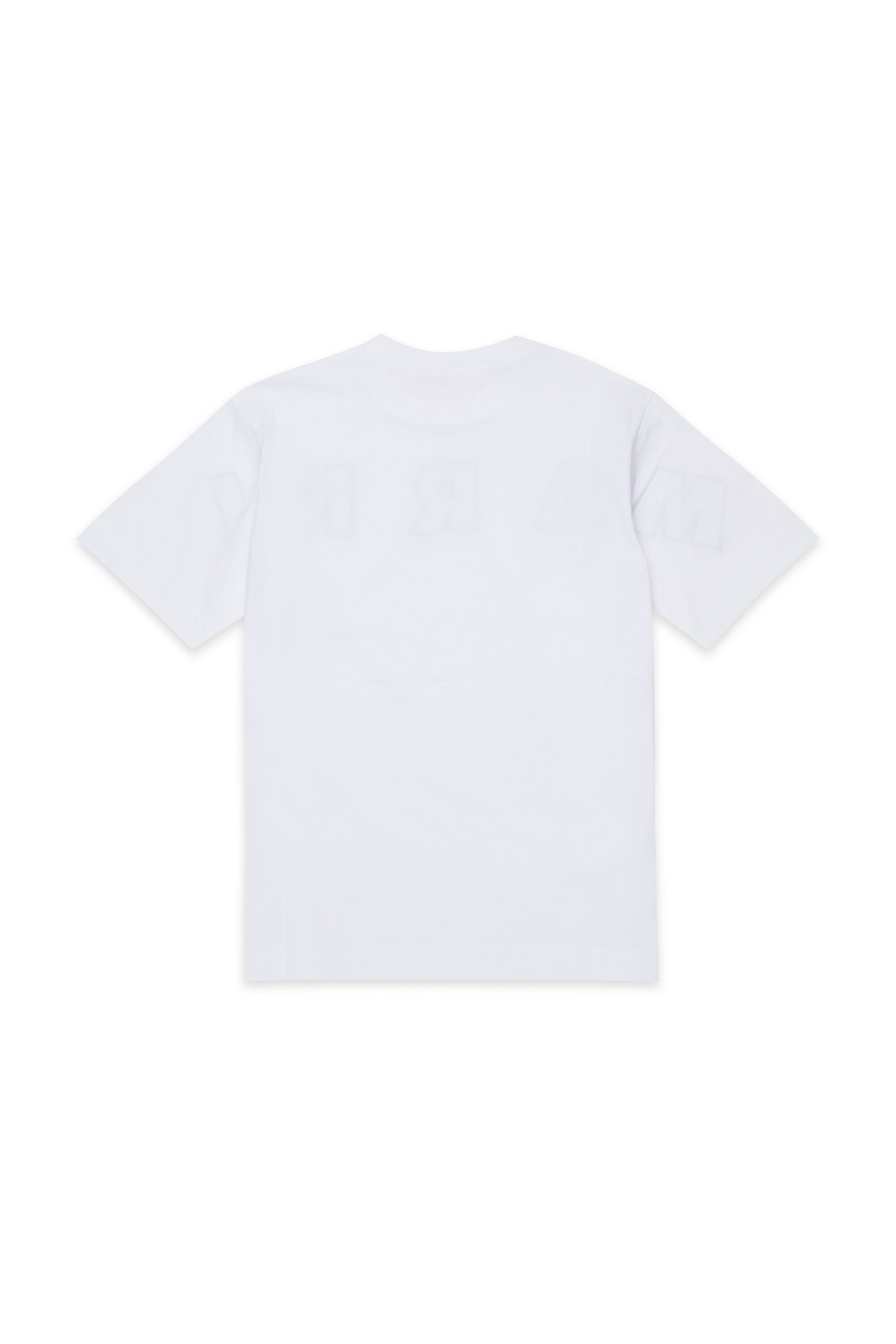Camiseta con logo bordado