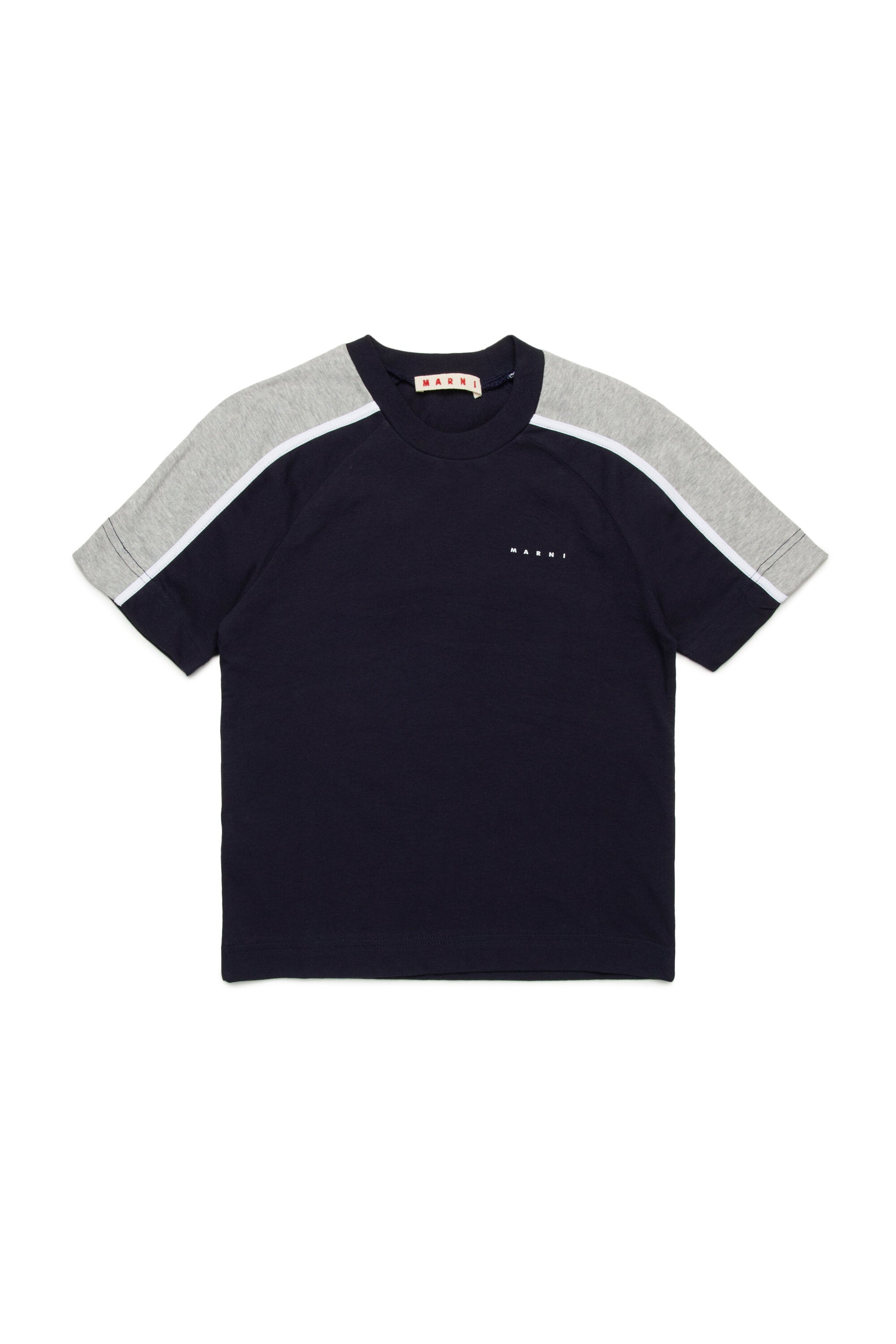 Camiseta con detalles colorblock