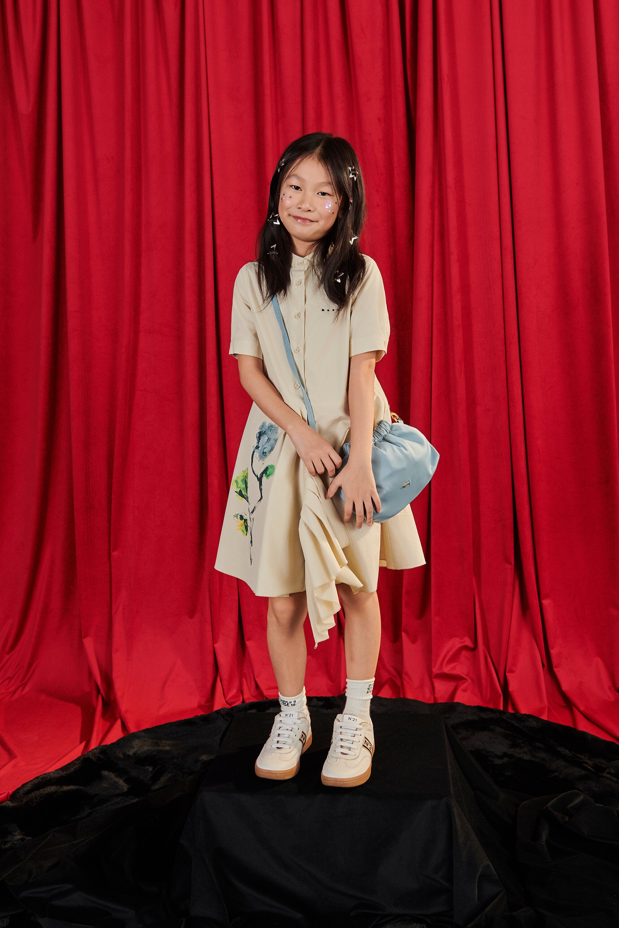 Vestido corto con estampado floral