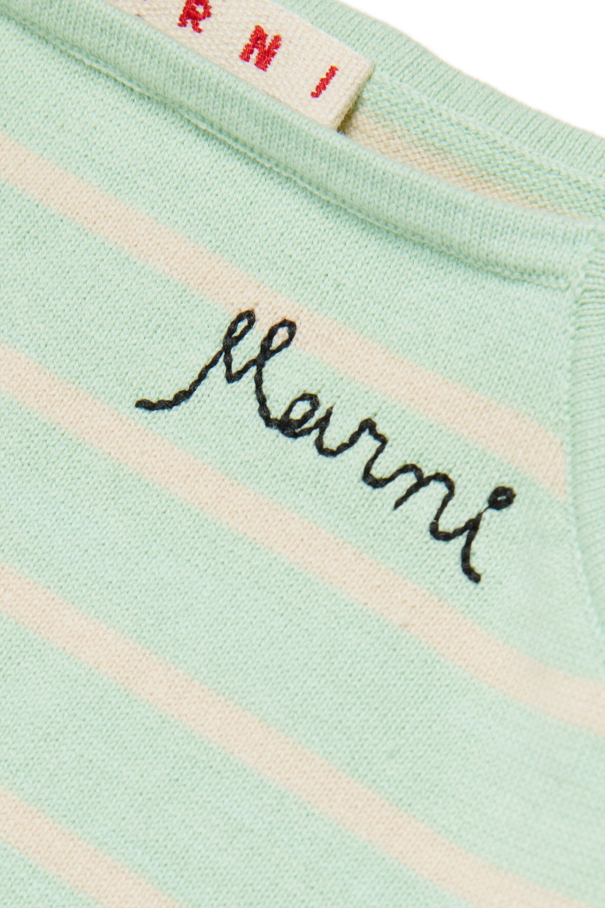 Ribbed top with logo