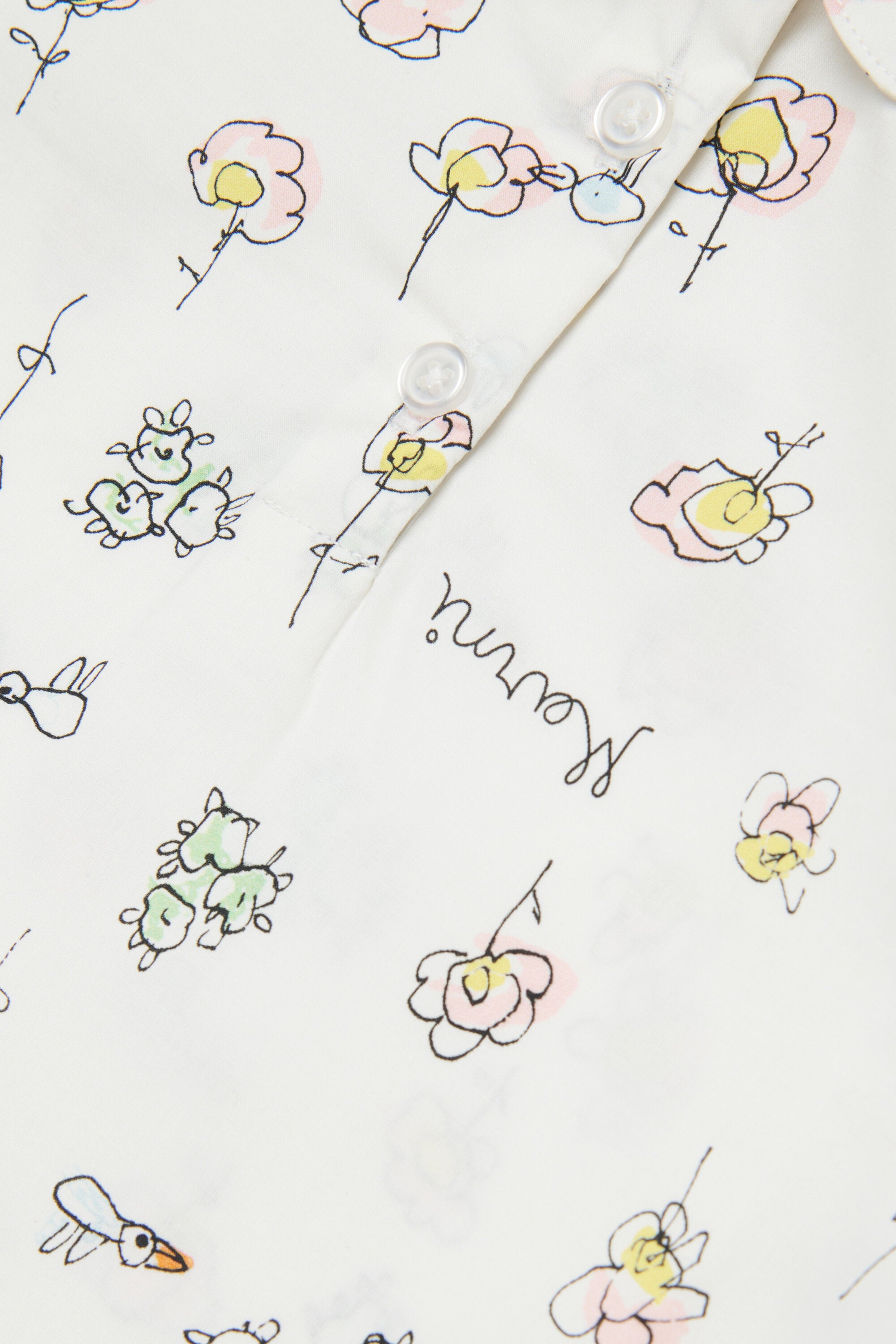 Camisa de manga corta con estampado de flores