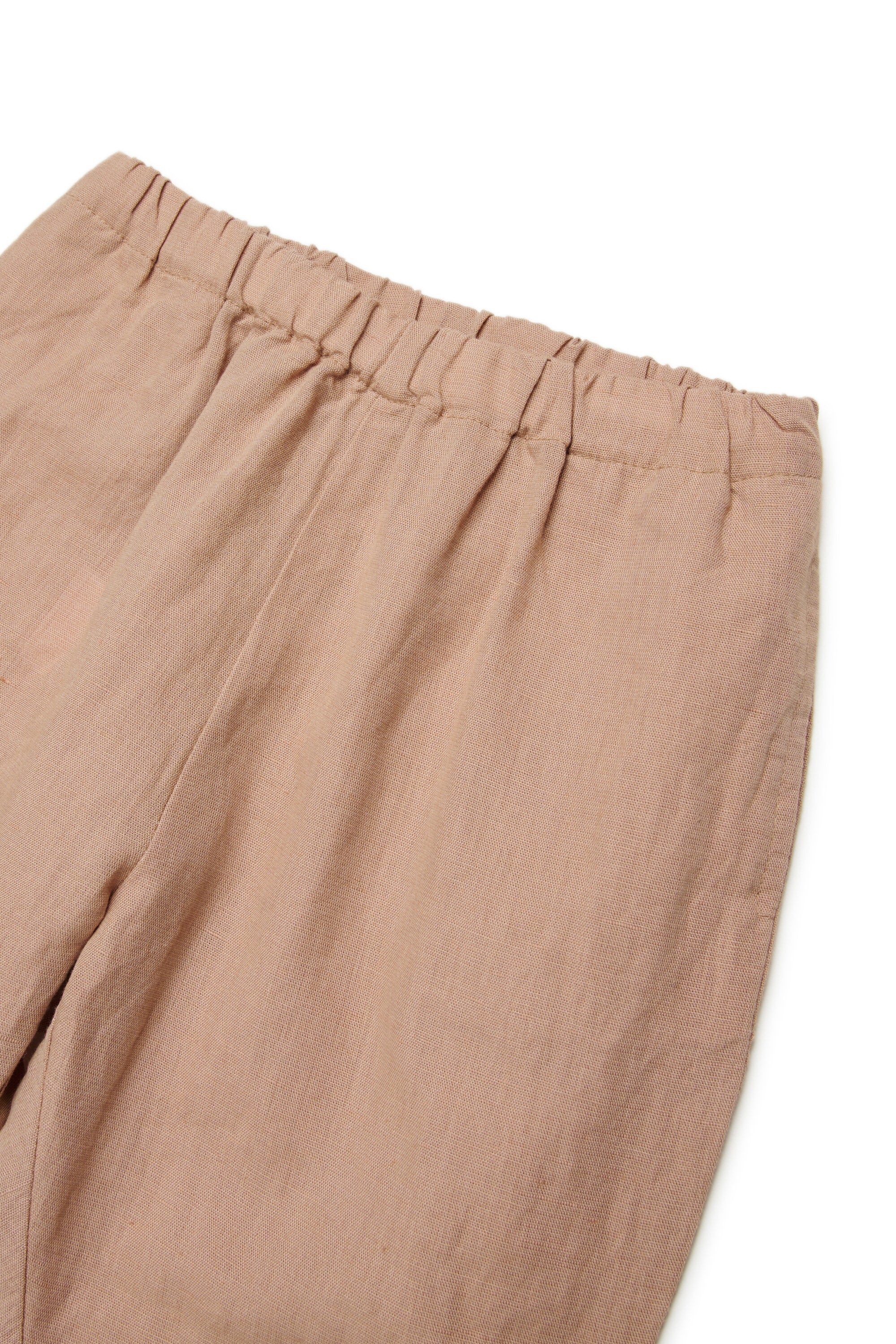 Pantalones con logotipo bordado